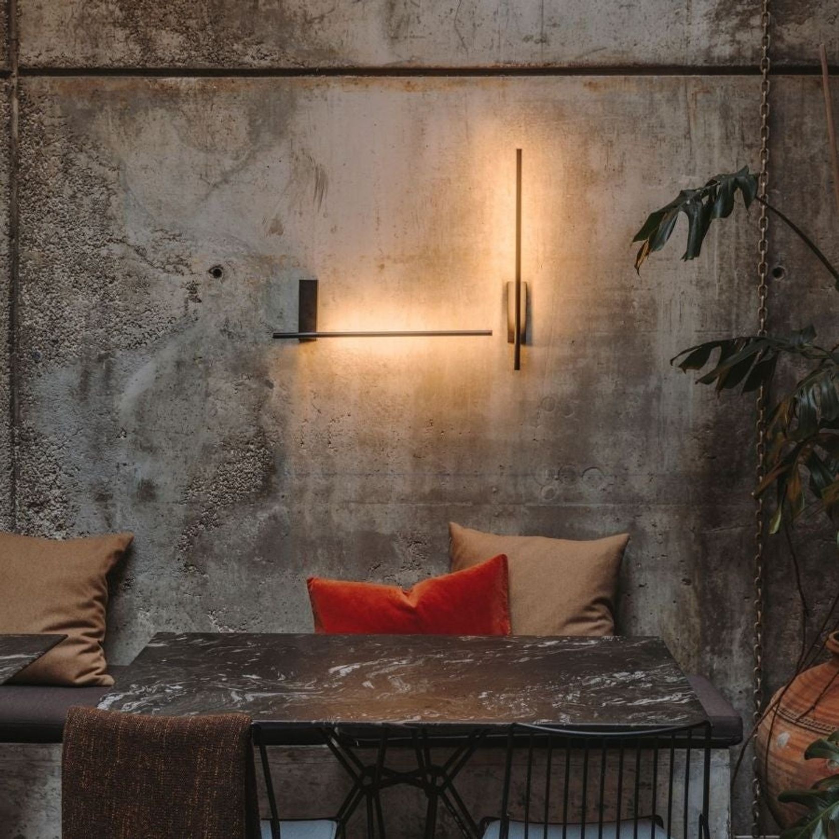 Taka LED Wall Light in Matte Black gallery detail image