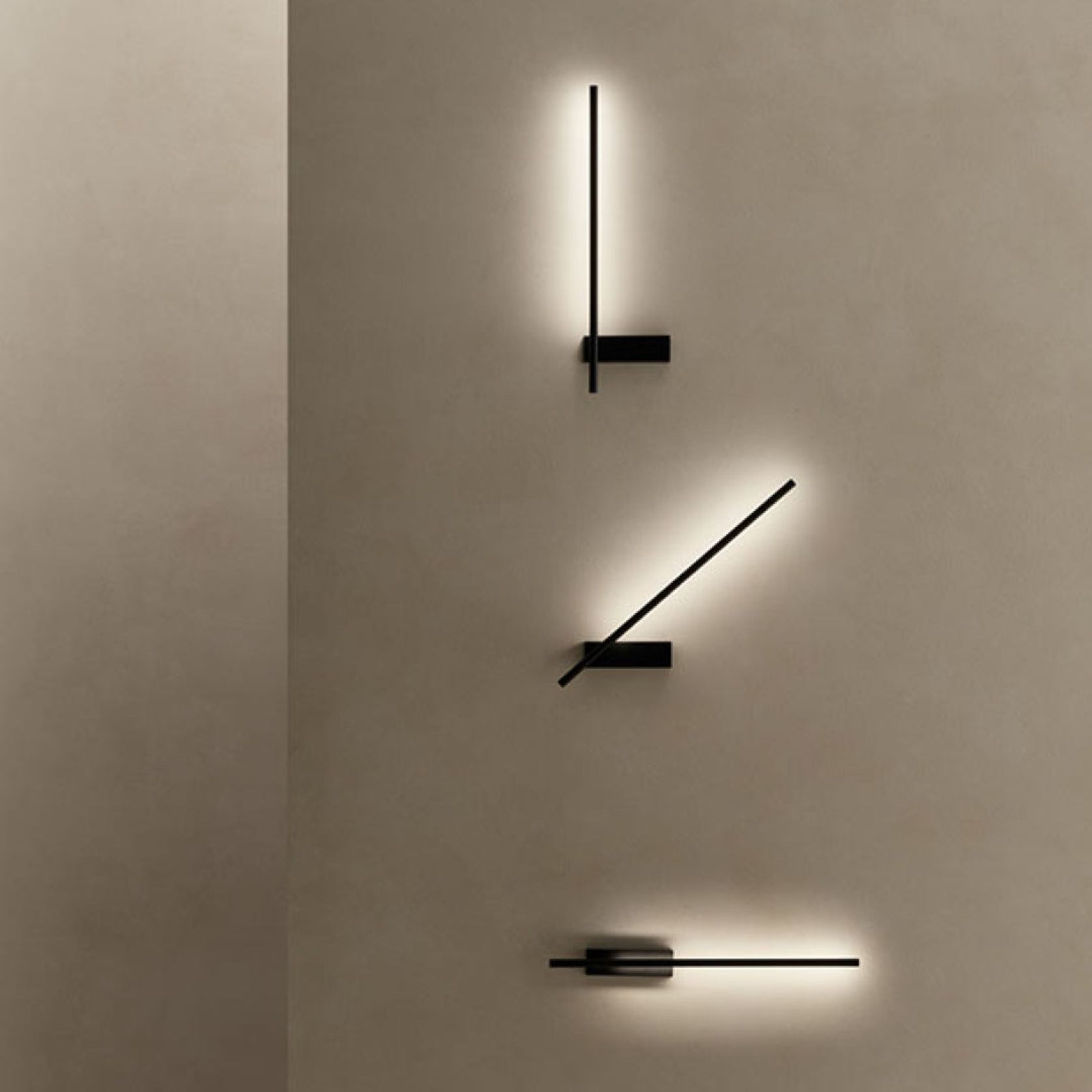 Taka LED Wall Light in Matte Black gallery detail image