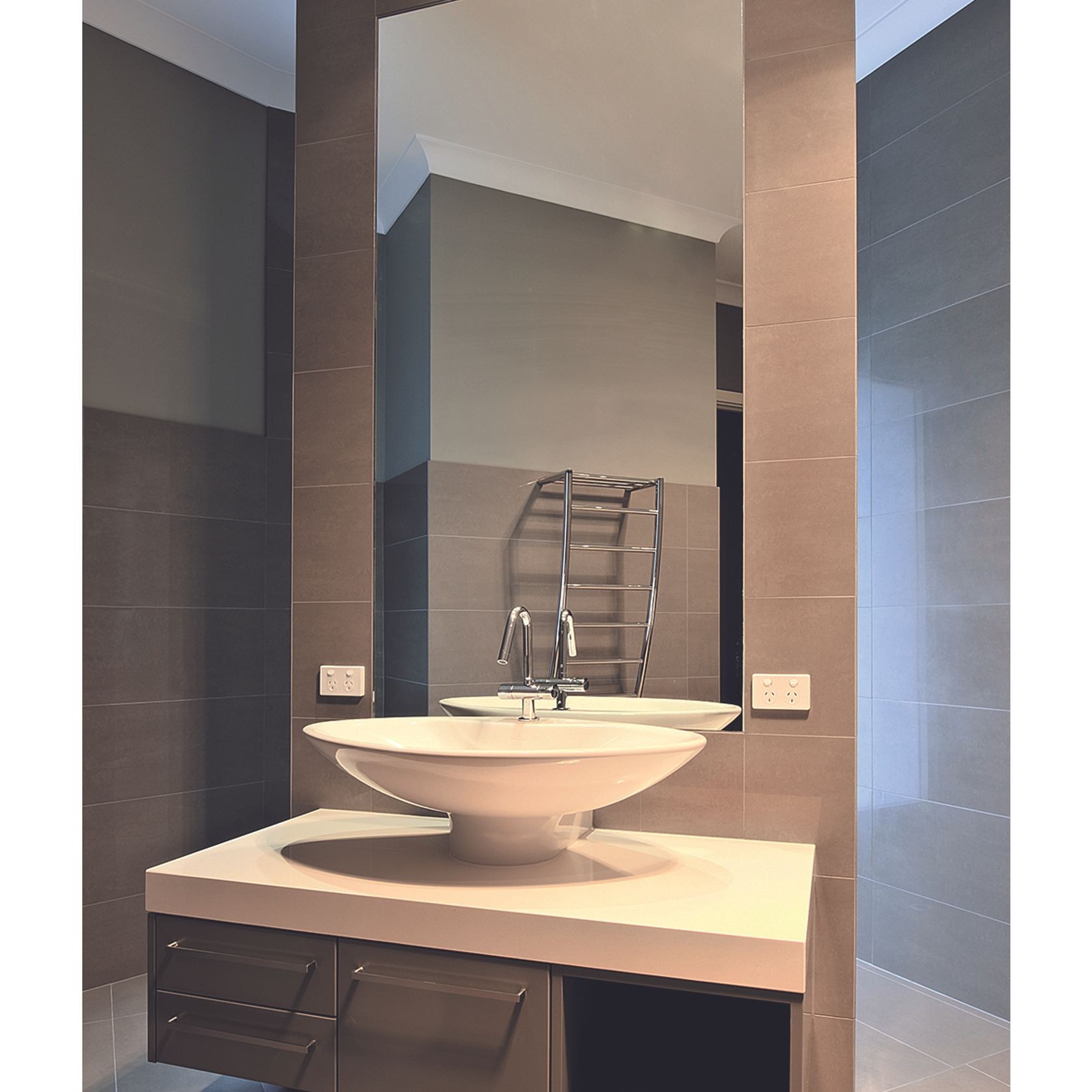 Polish Edge Mirror with Hidden Fittings gallery detail image