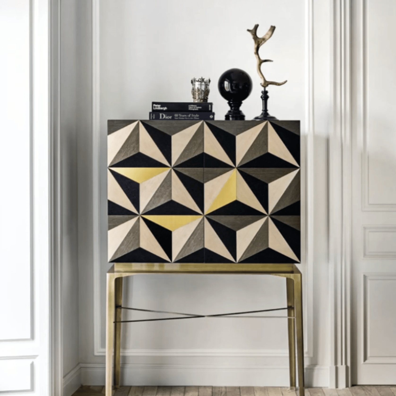 34118/R Cabinet gallery detail image