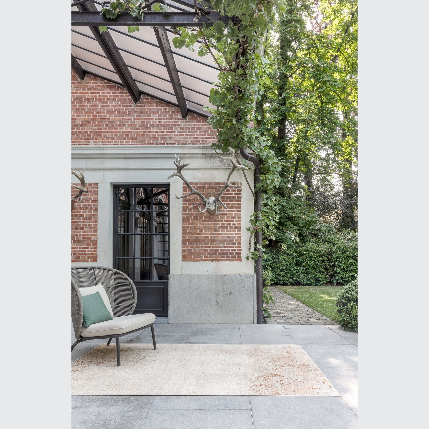 LUMINOUS indoor/outdoor gallery detail image