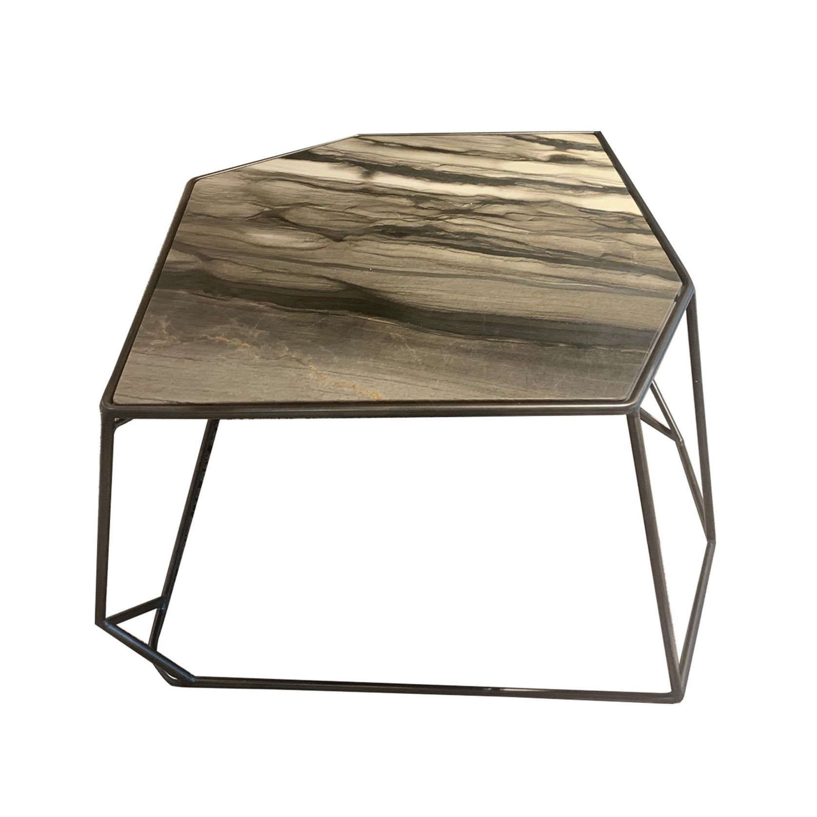 W Table gallery detail image