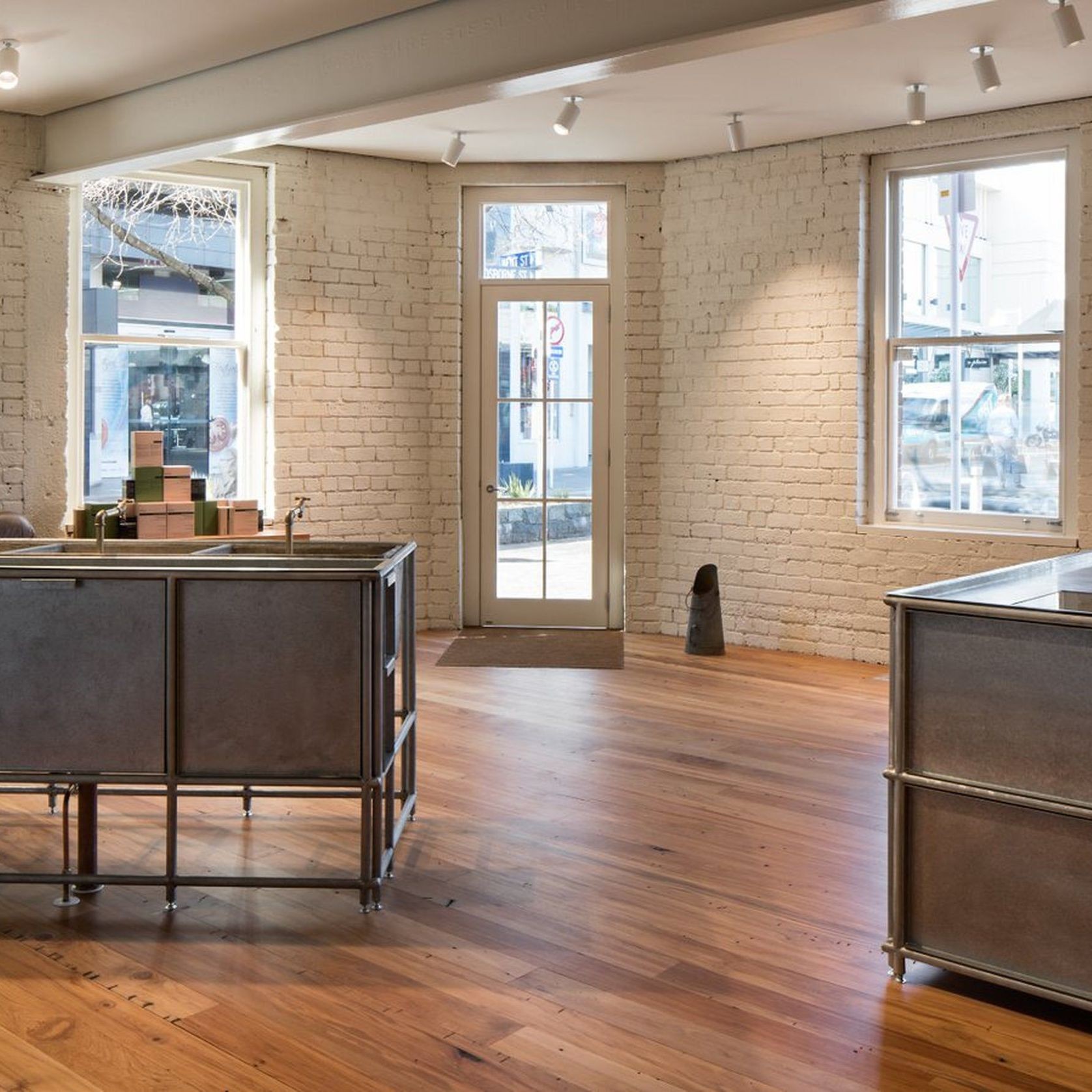 UT Spot Surface by Flos gallery detail image