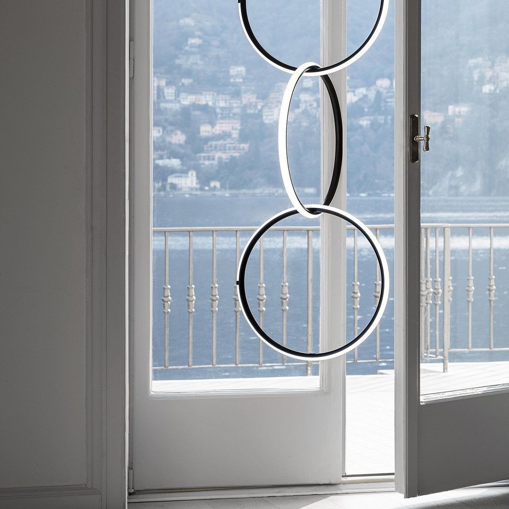 Arrangements Round Medium gallery detail image