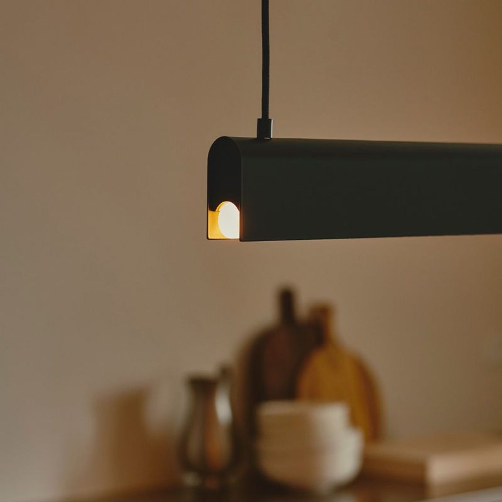 Beau 100 Pendant Black gallery detail image