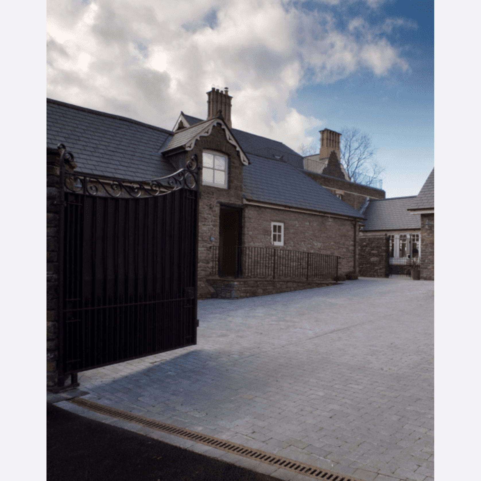 Premium Bluestone Cobblestones gallery detail image