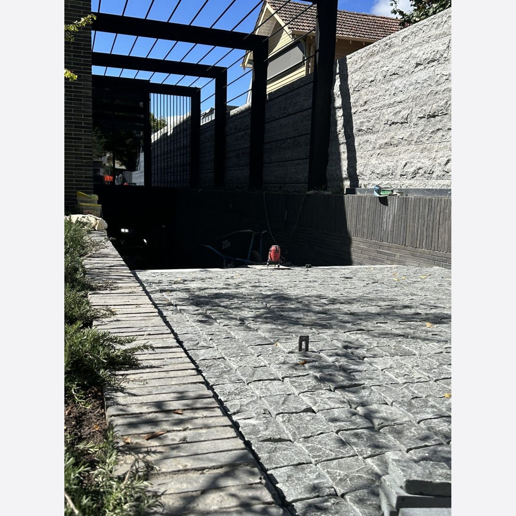 Bordeaux Bluestone Cobblestones gallery detail image