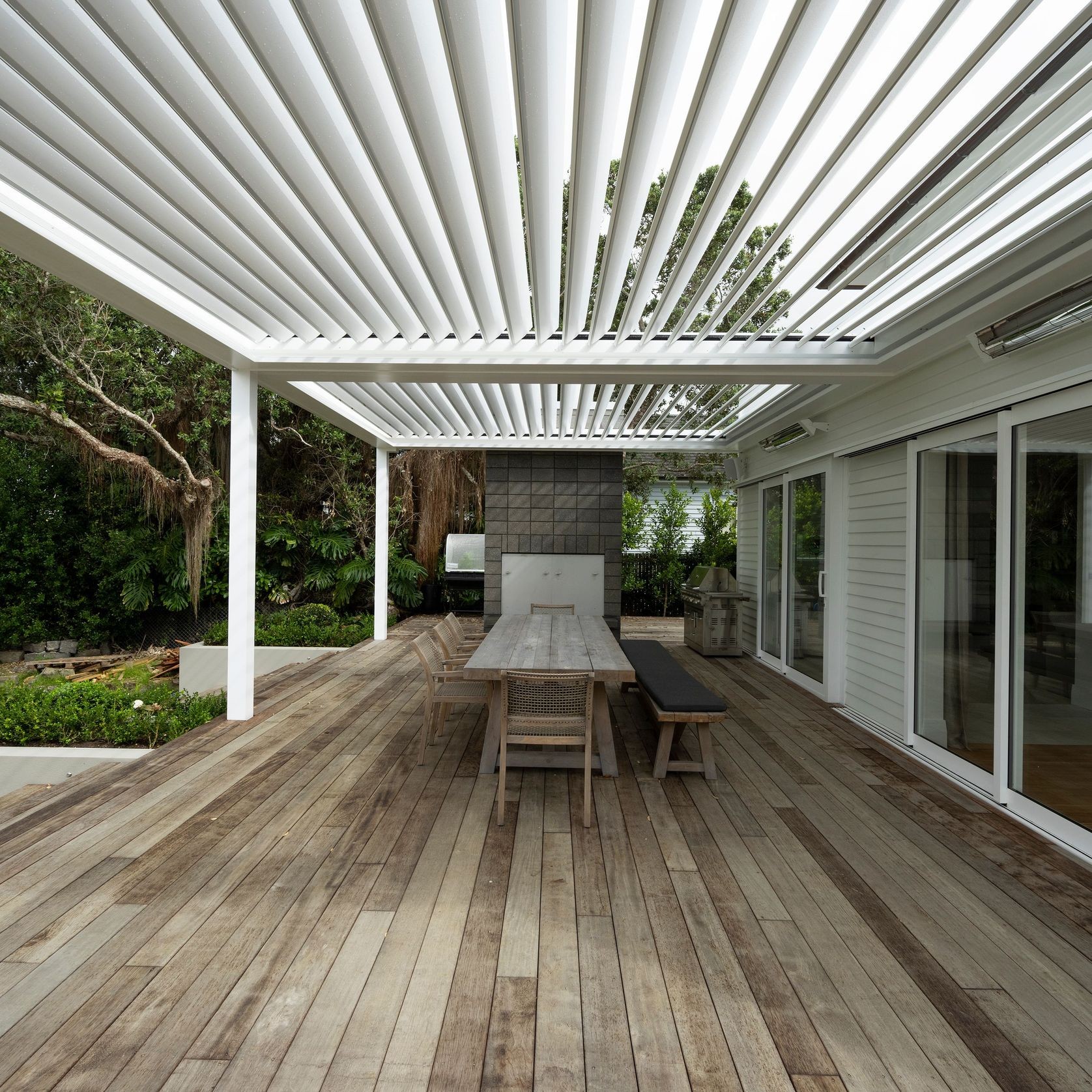 Louvretec Retractable Opening Roofs gallery detail image