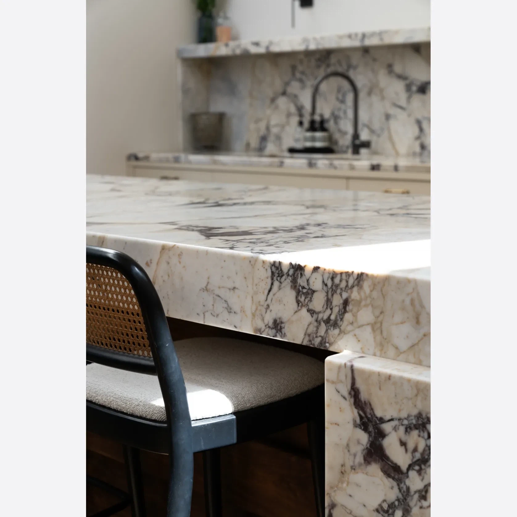 Calacatta Viola Marble Benchtop gallery detail image