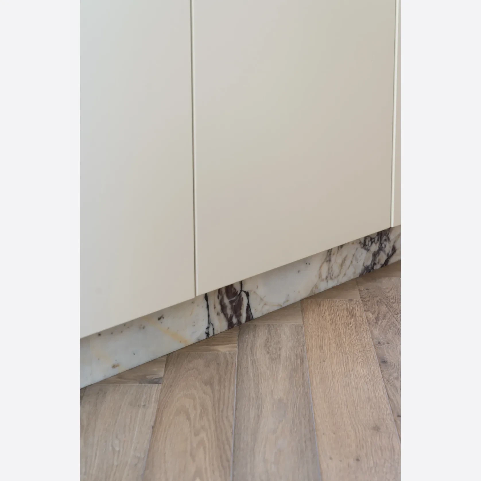 Calacatta Viola Marble Benchtop gallery detail image