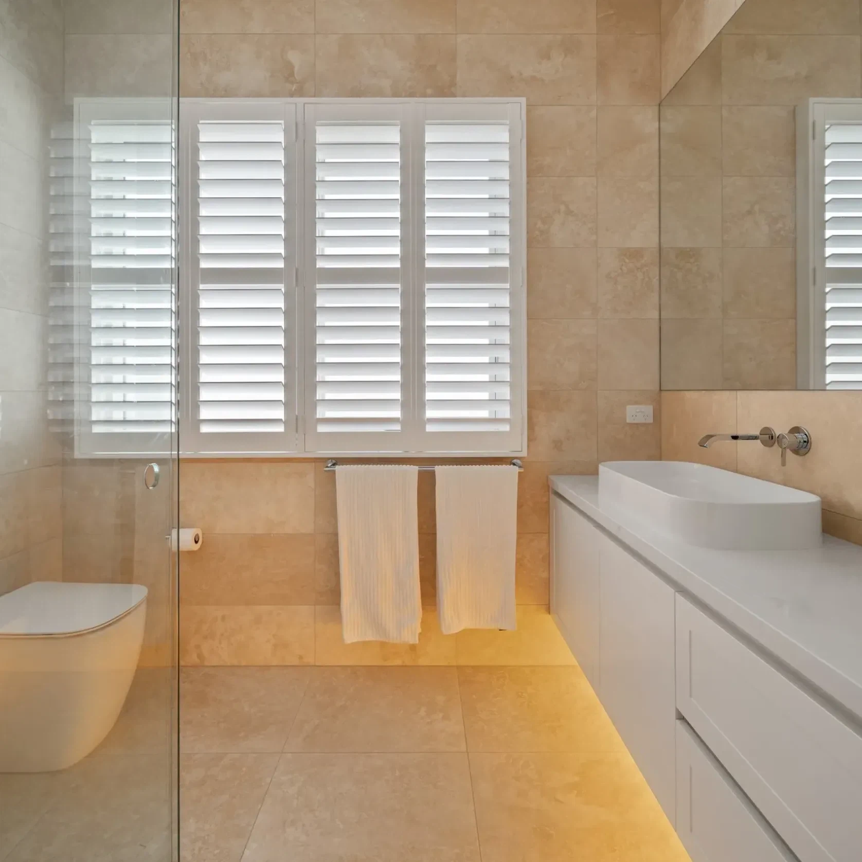 Tuscan Cross Cut Filled & Honed Travertine Tiles gallery detail image