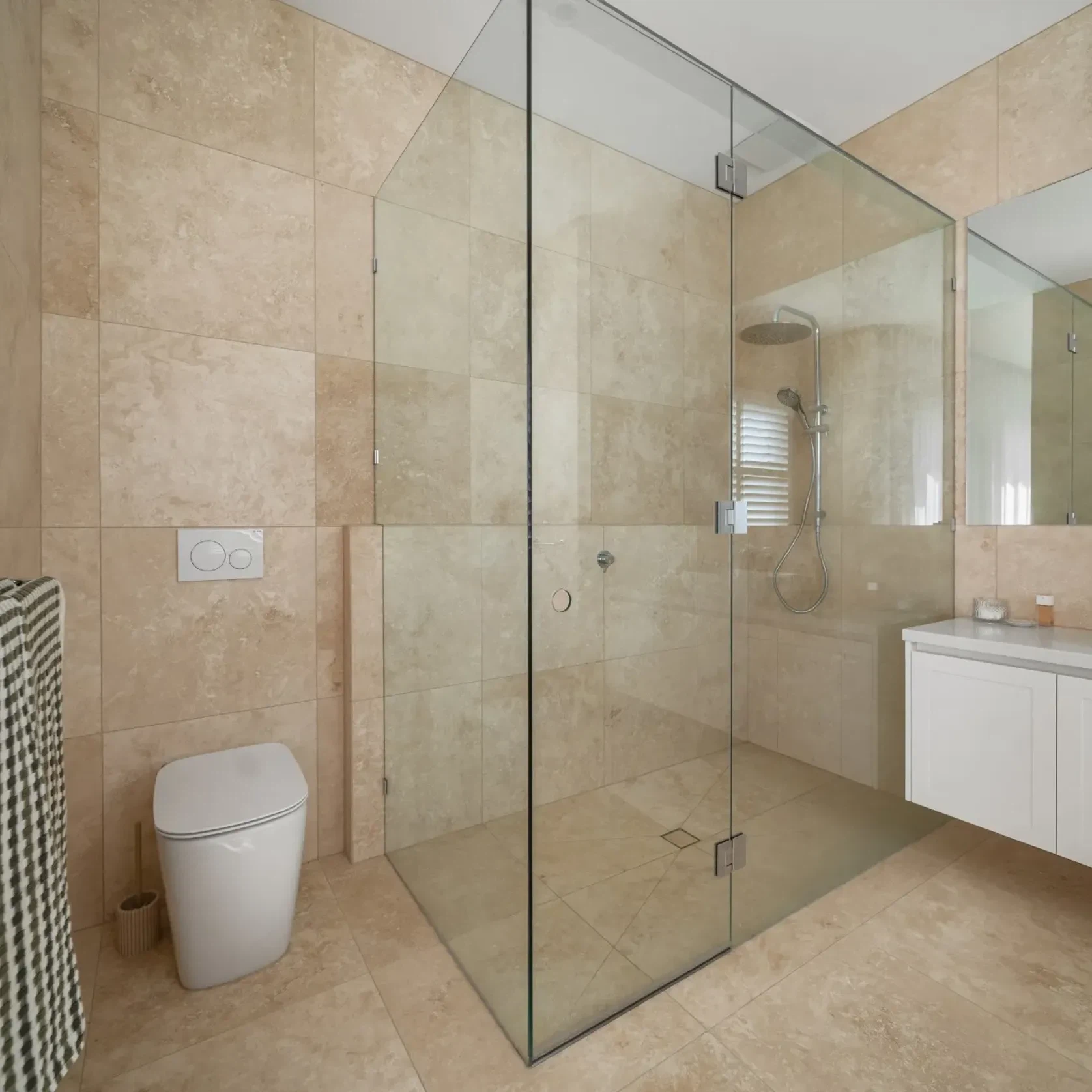 Tuscan Cross Cut Filled & Honed Travertine Tiles gallery detail image
