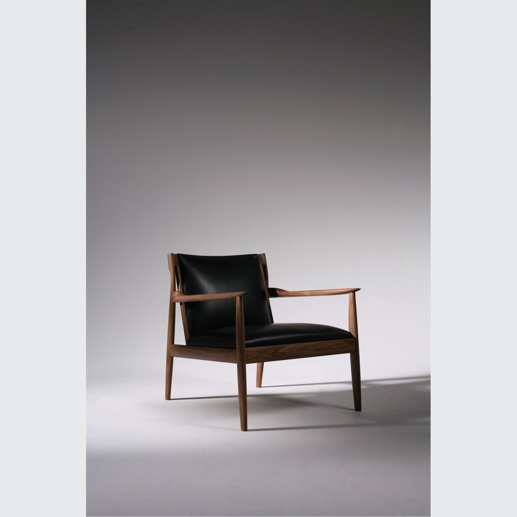 Claude Easy Chair by Ritzwell gallery detail image