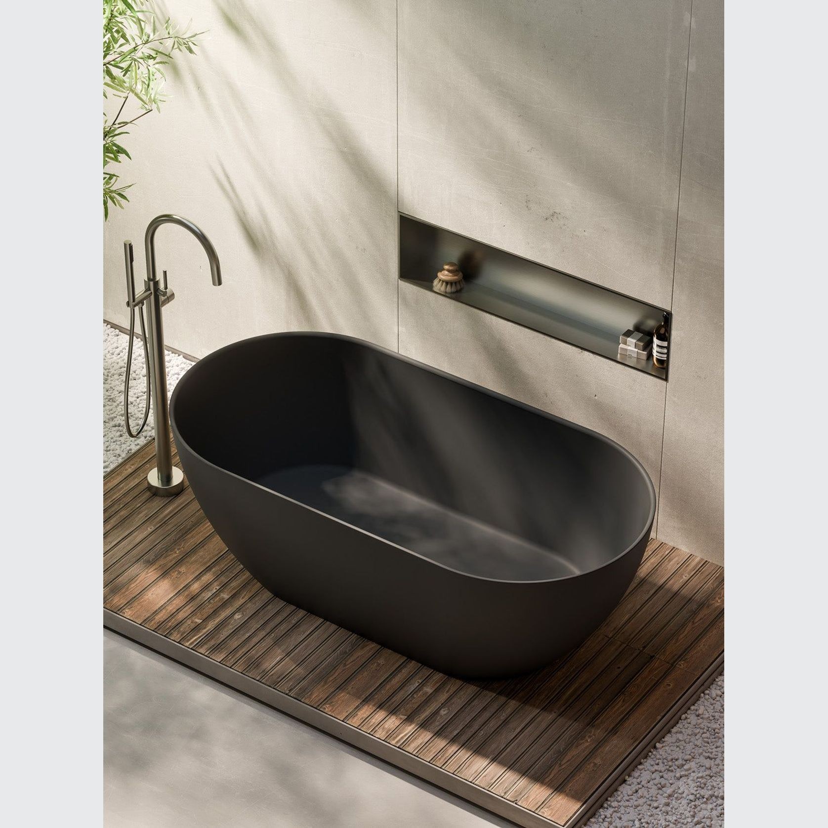 Villastone Halo 1600 Freestanding Bath gallery detail image