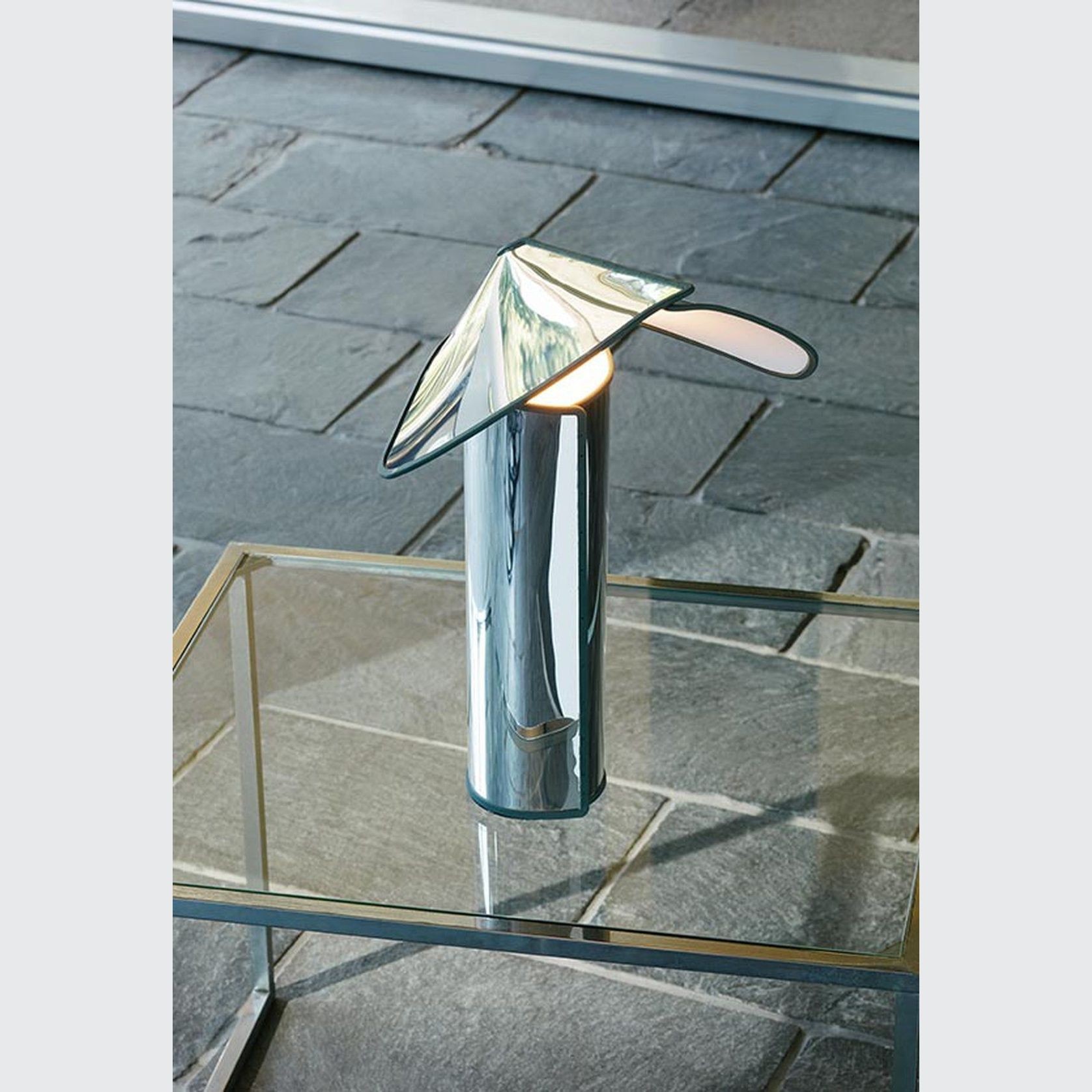 Chiara table lamp gallery detail image