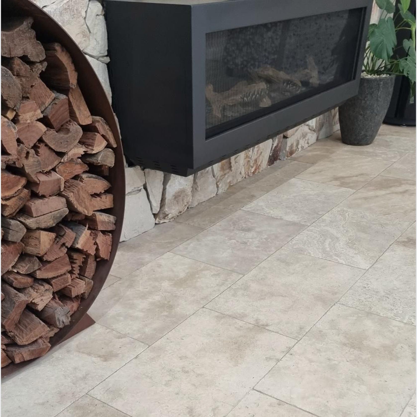 12mm Classic Linen Travertine Tiles gallery detail image