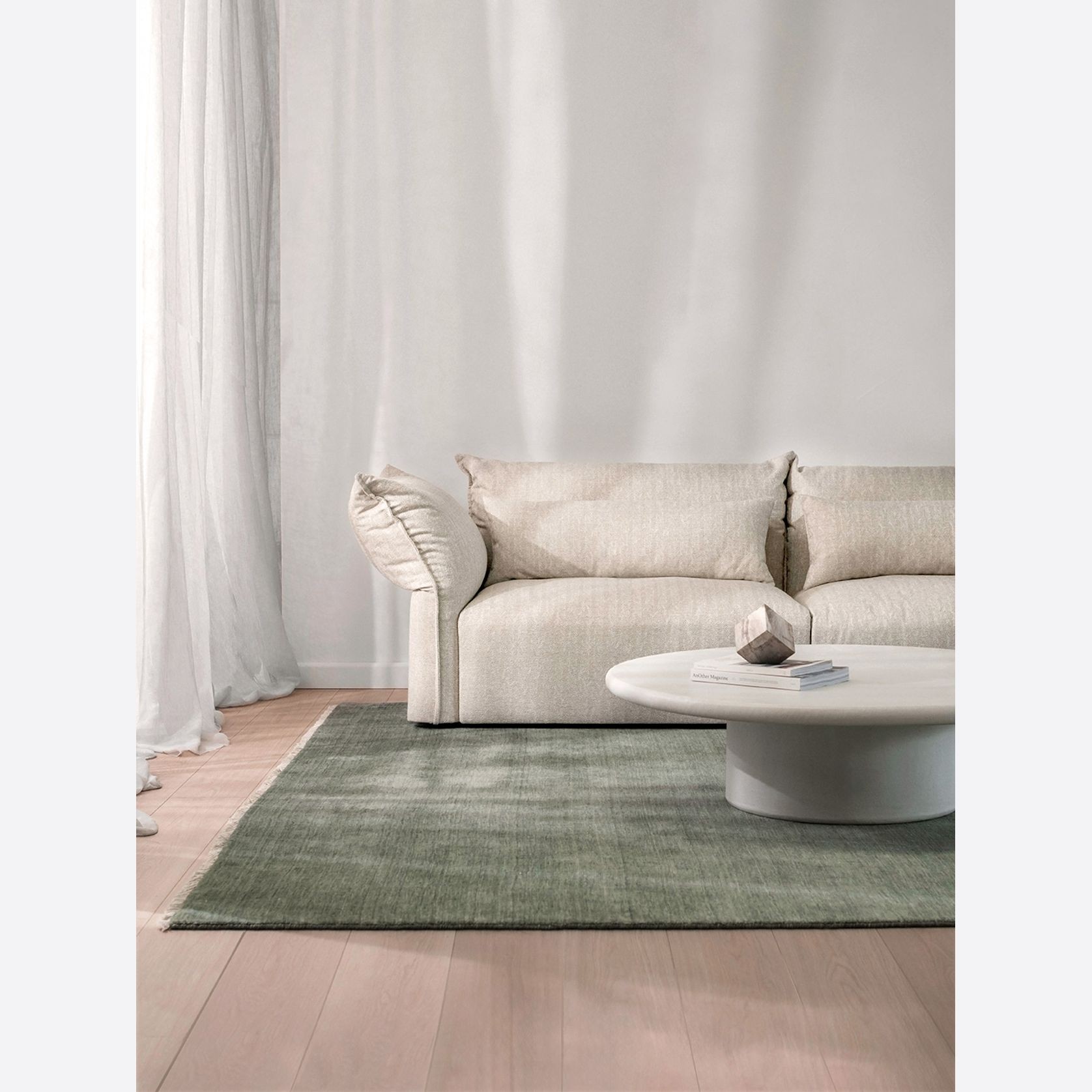 Comodo Sofa | Oat gallery detail image