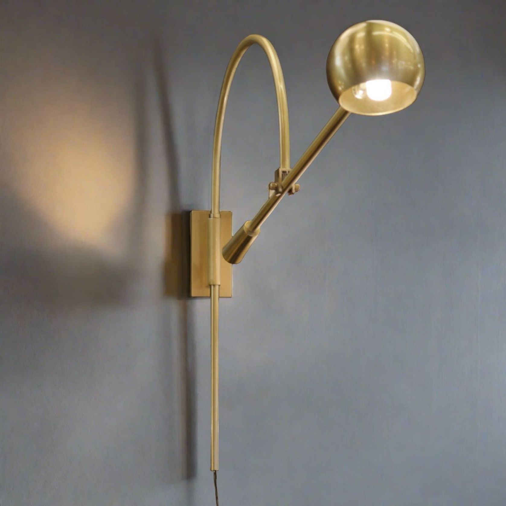 Counterweight Wall Light gallery detail image