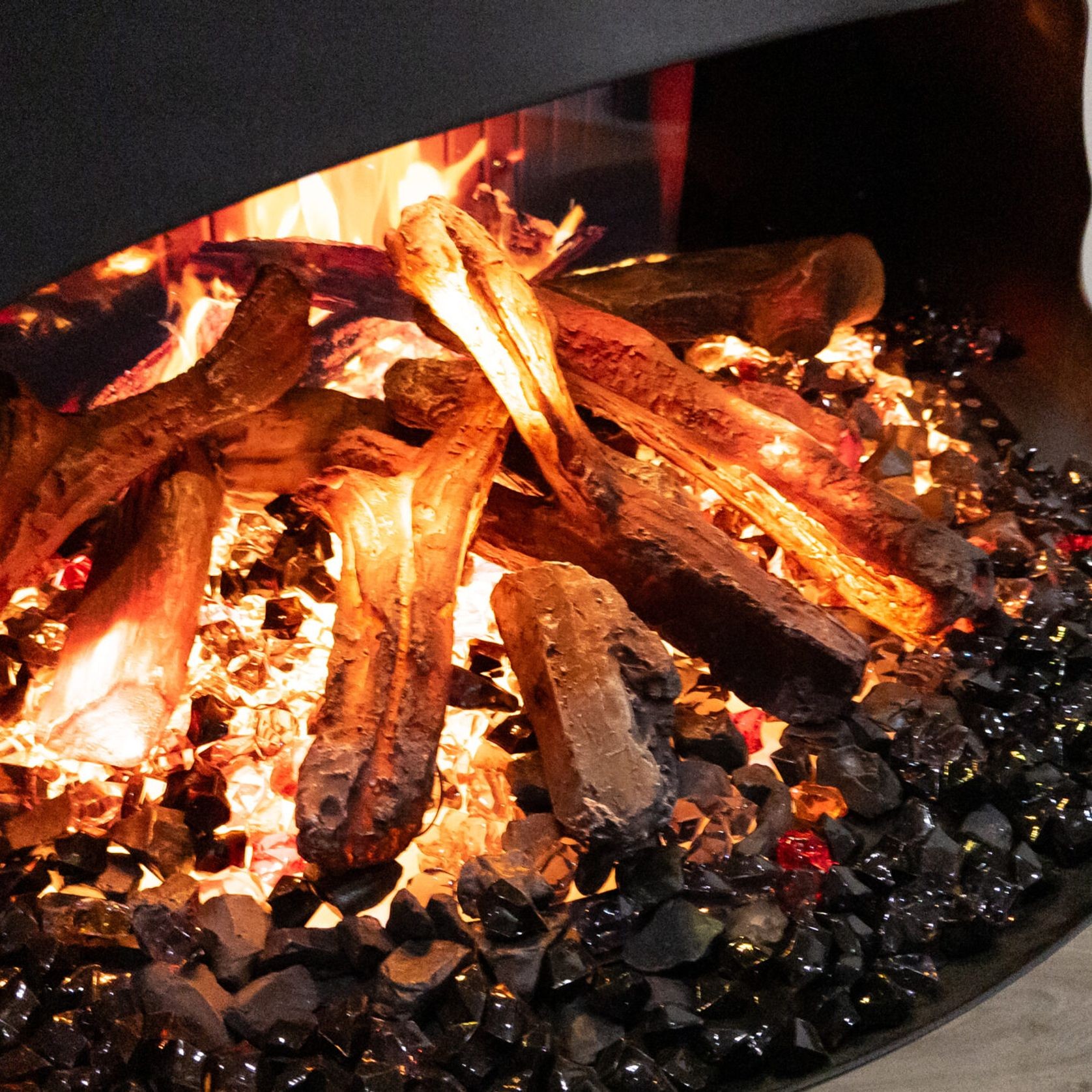 Visionline Emberglow Cove suspended Electric fire gallery detail image