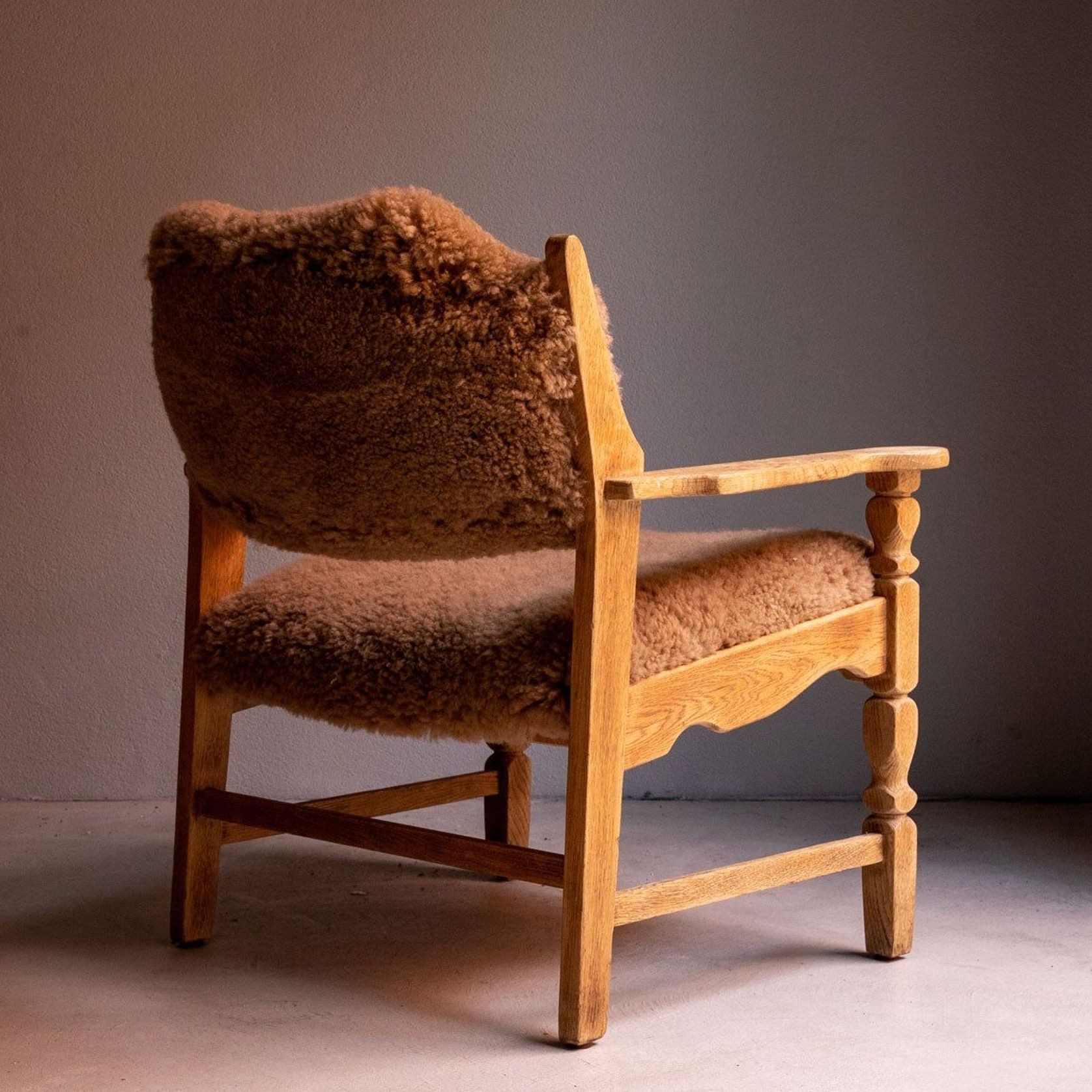 Razor Blade Armchair in Shearling Fur gallery detail image