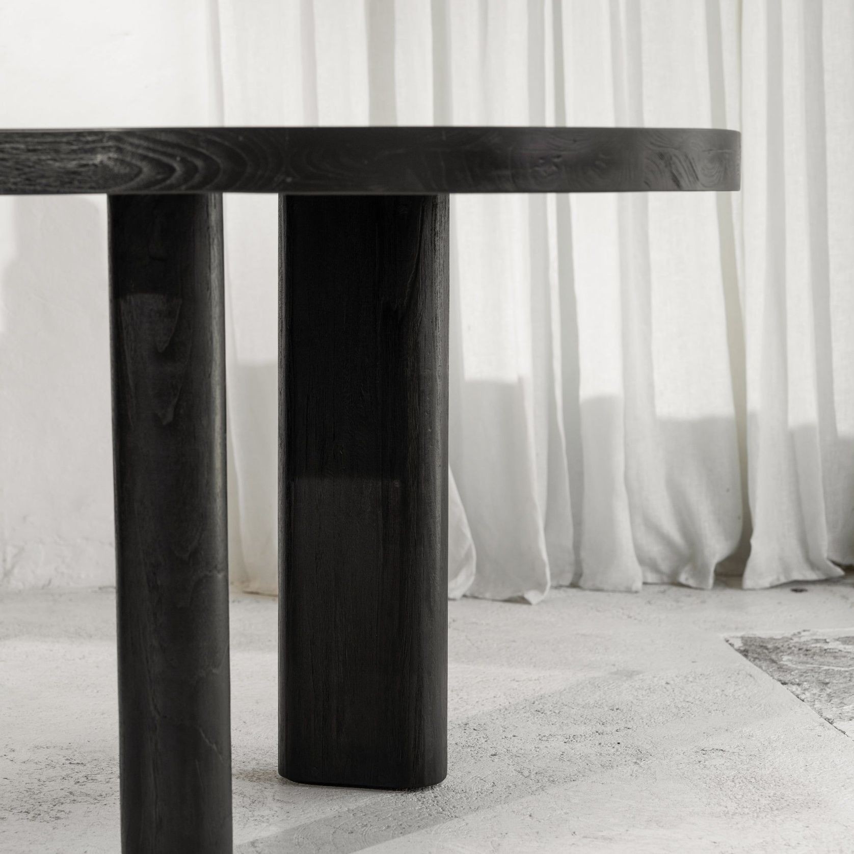 Edra Sculptural Dining Table - Black gallery detail image