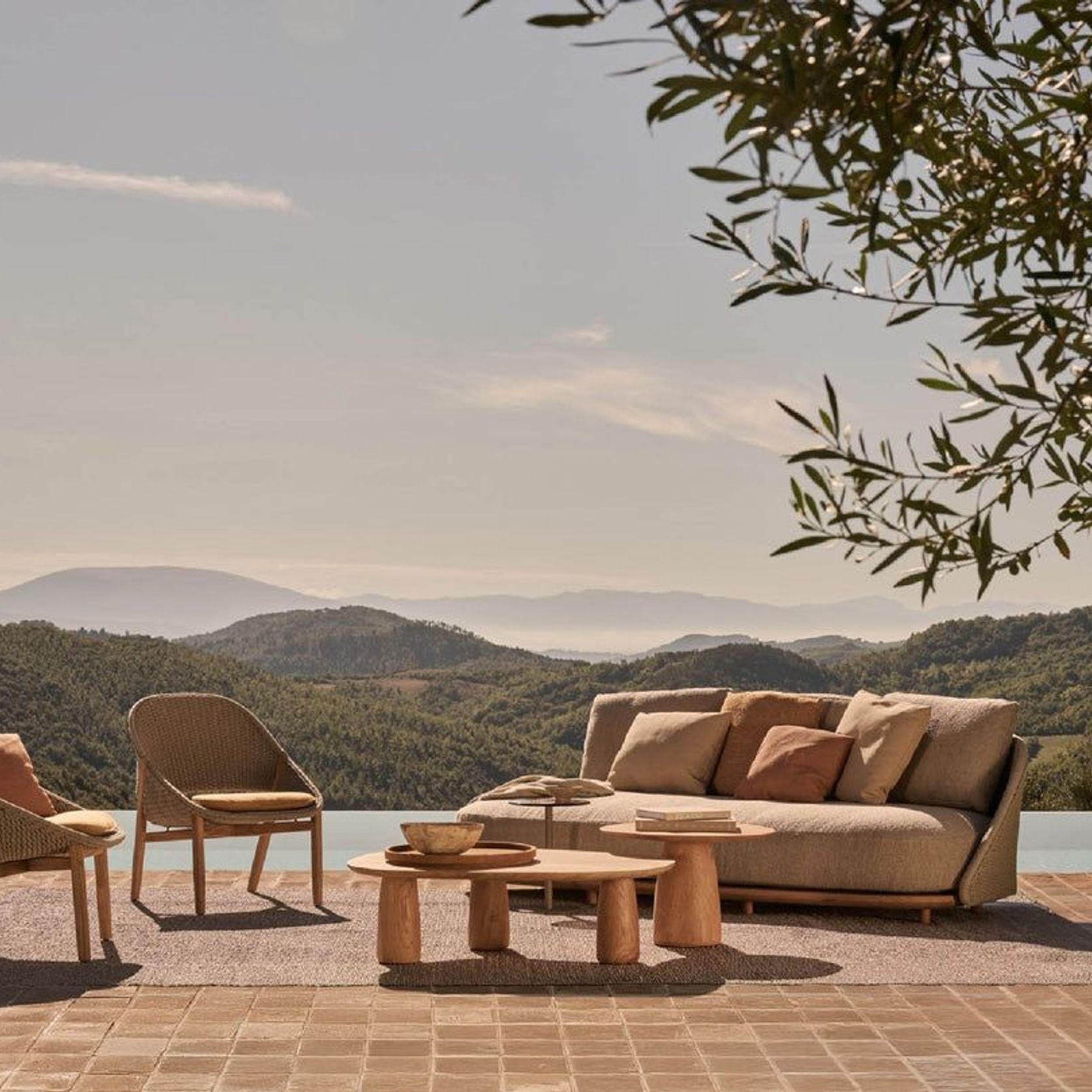 Elio Sofa gallery detail image