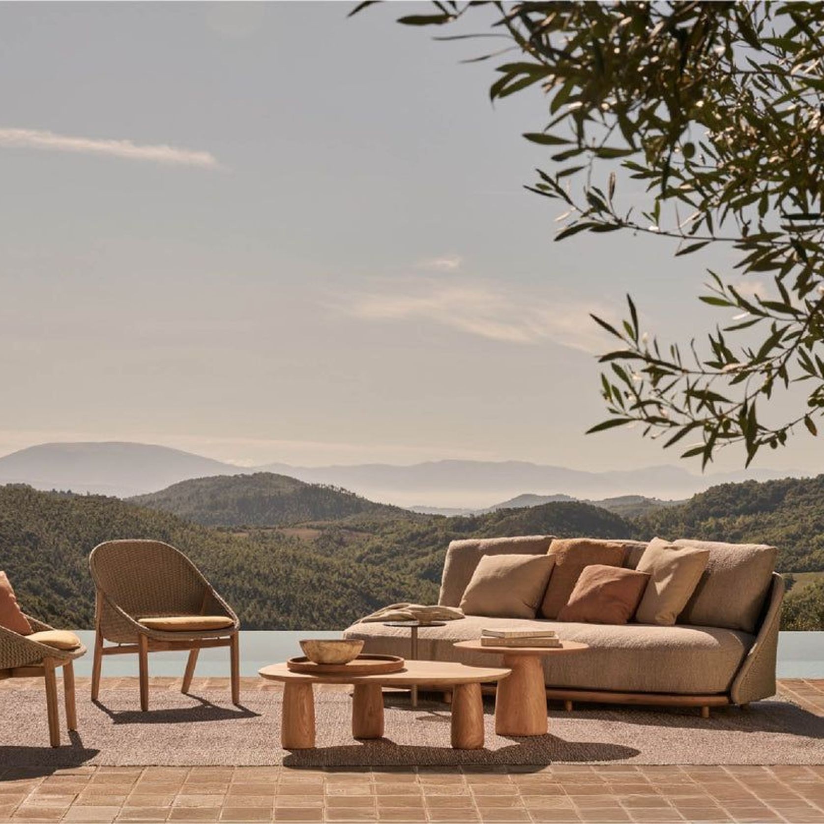 Elio Sofa gallery detail image