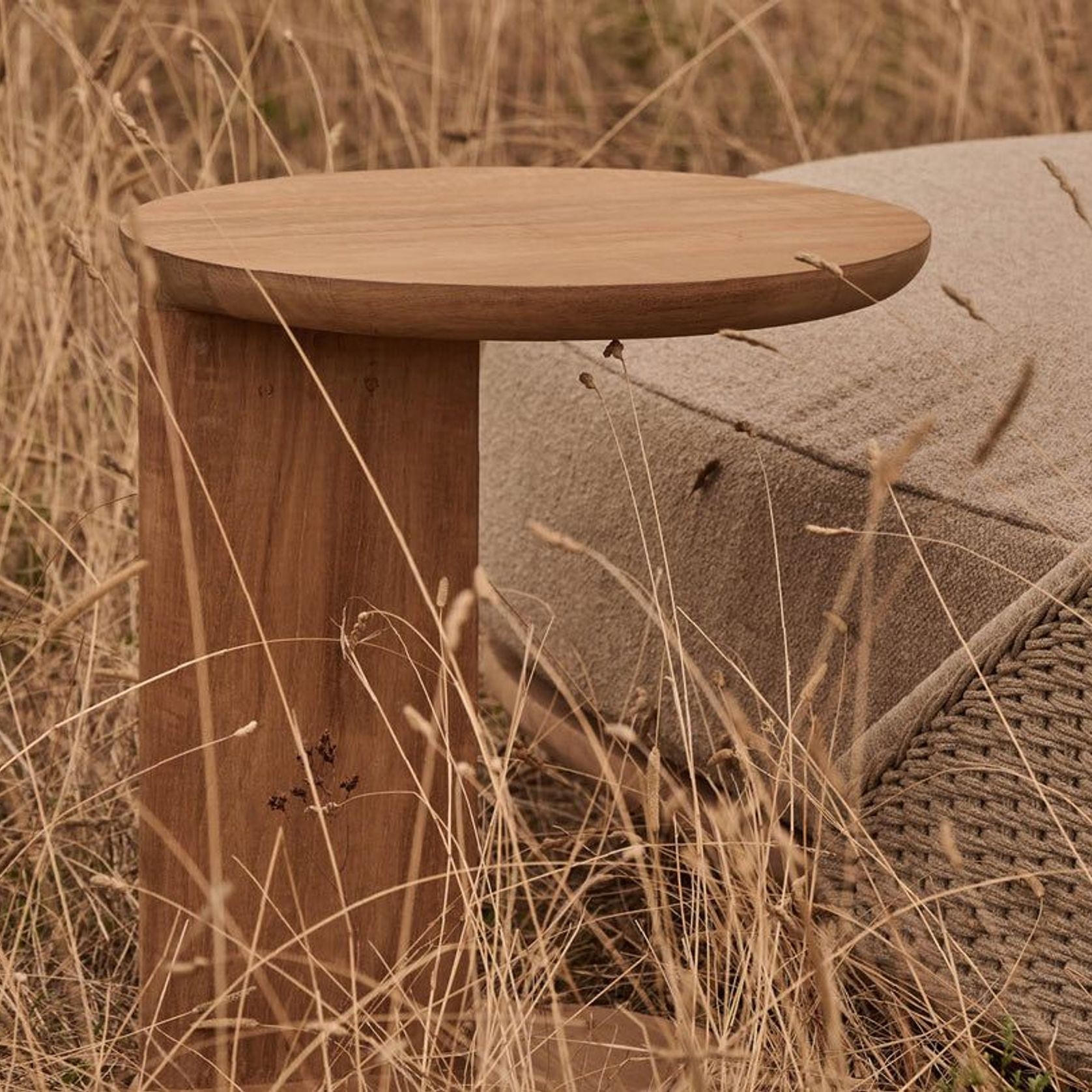 Elio Sofa gallery detail image