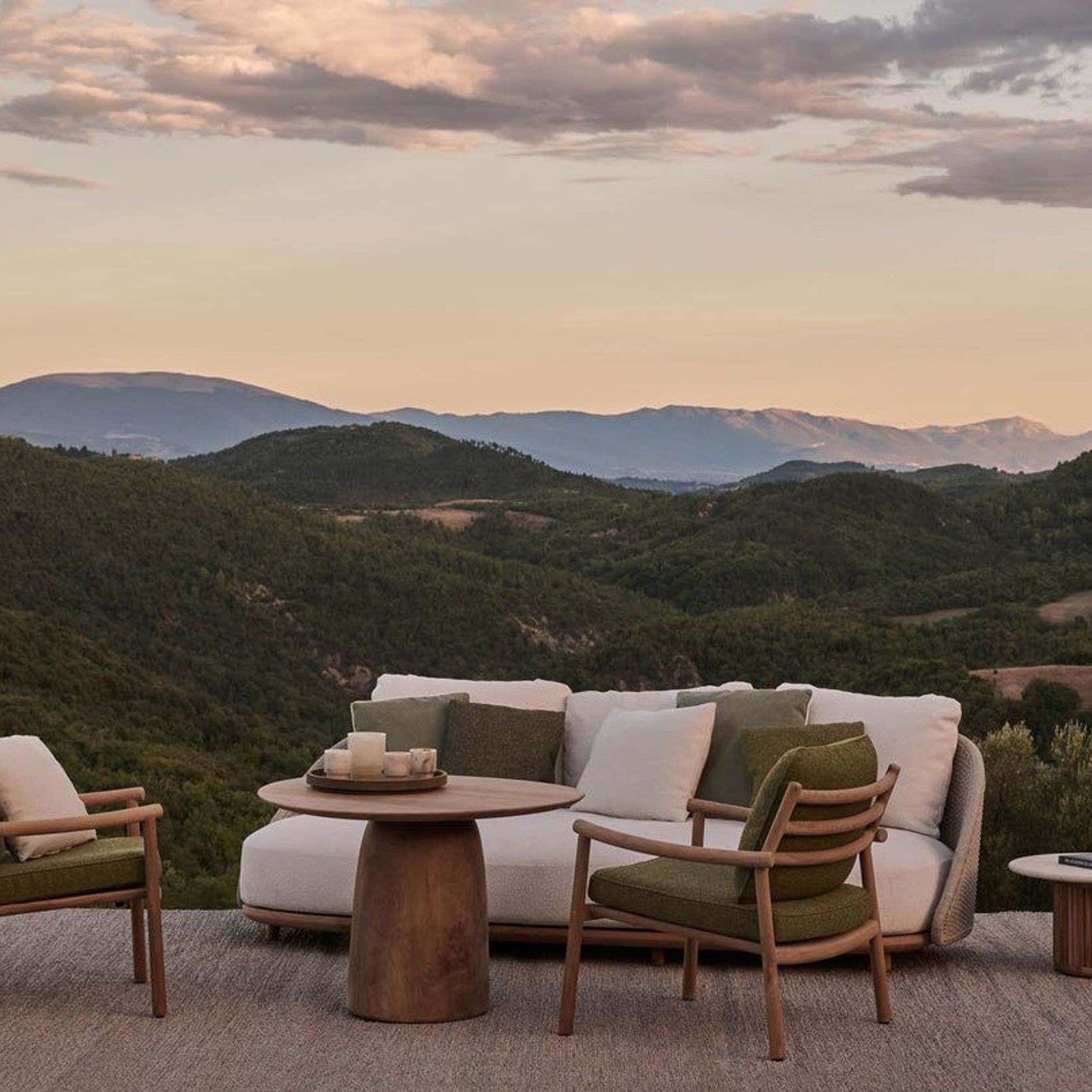 Elio Sofa gallery detail image