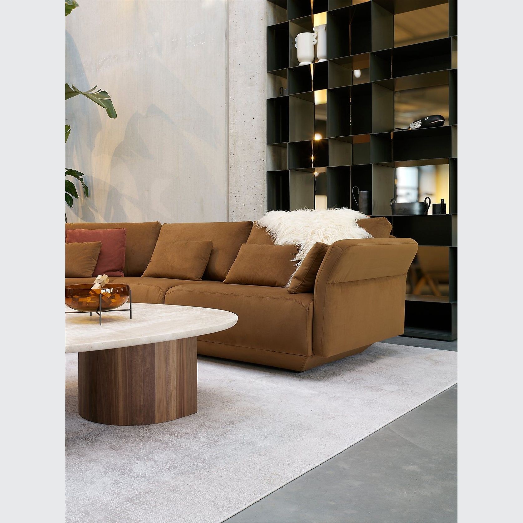 Flared Longchair Sofa by Qliv gallery detail image