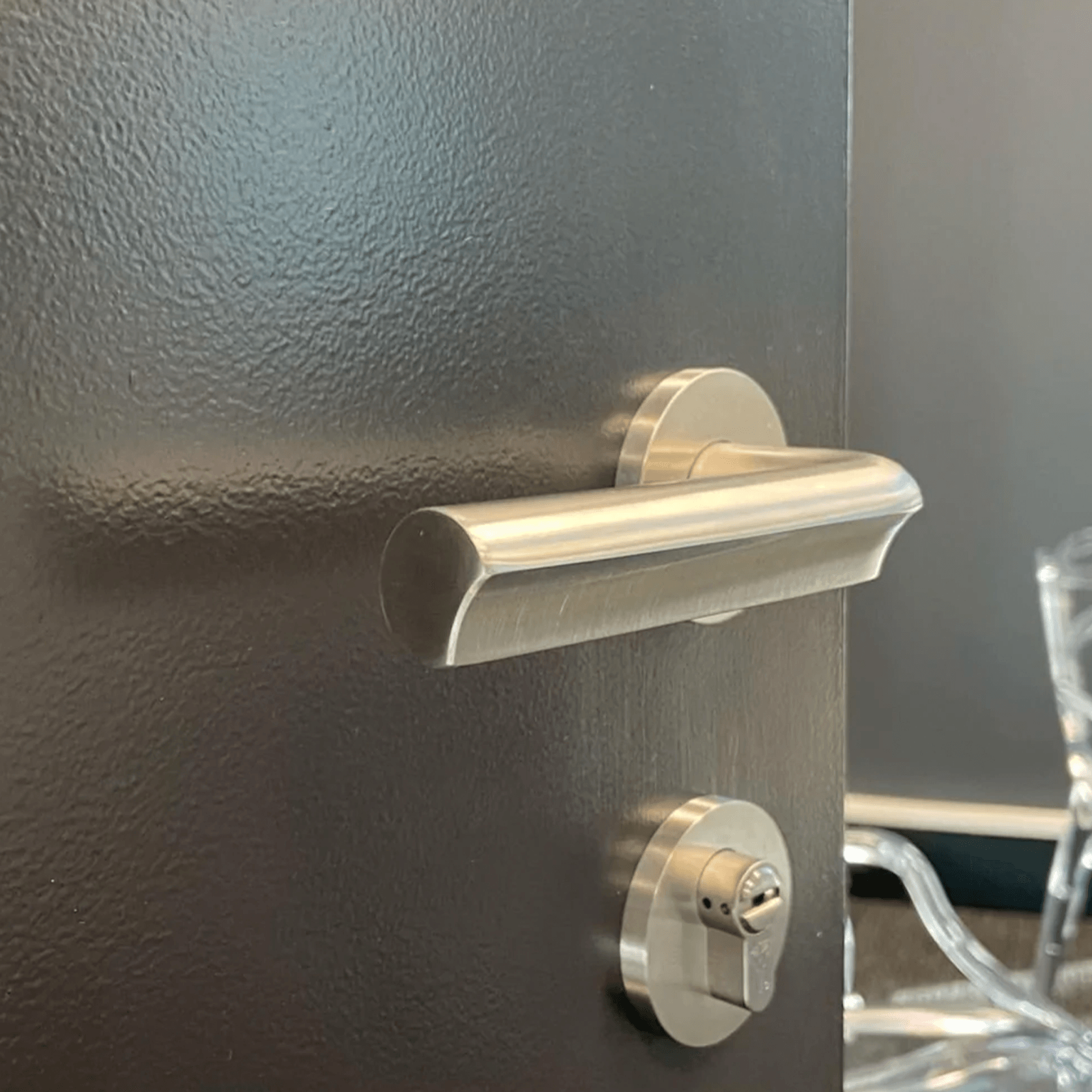 Formani - ECLIPSE - DR100-G Lever Handle on Rose gallery detail image