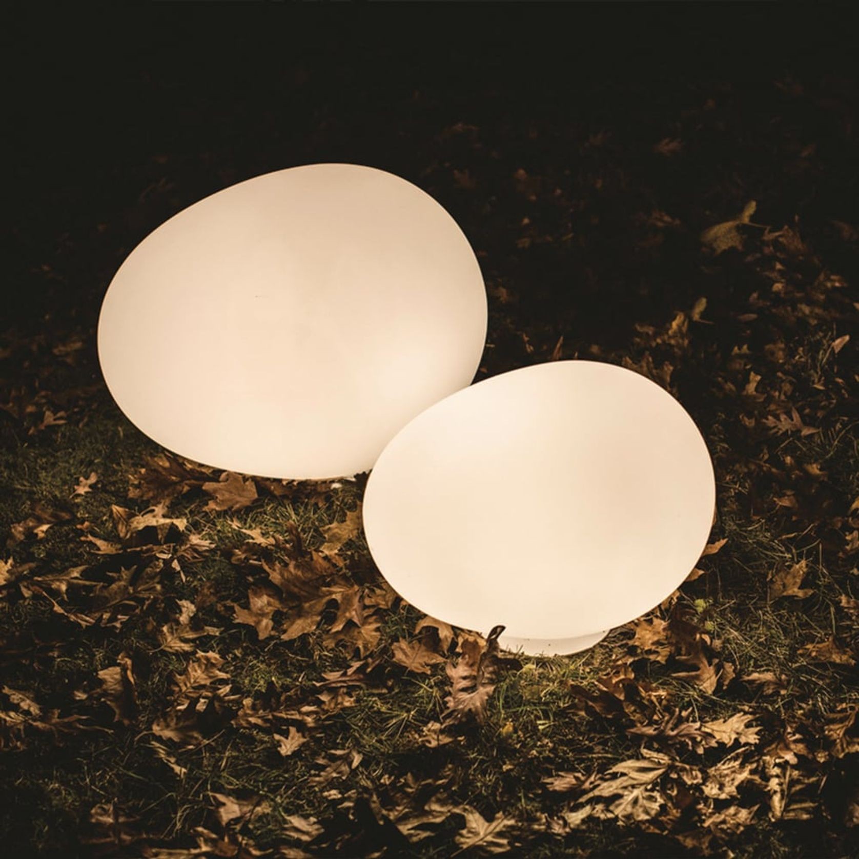 Poly Gregg Media Table Lamp - Polyethylene gallery detail image