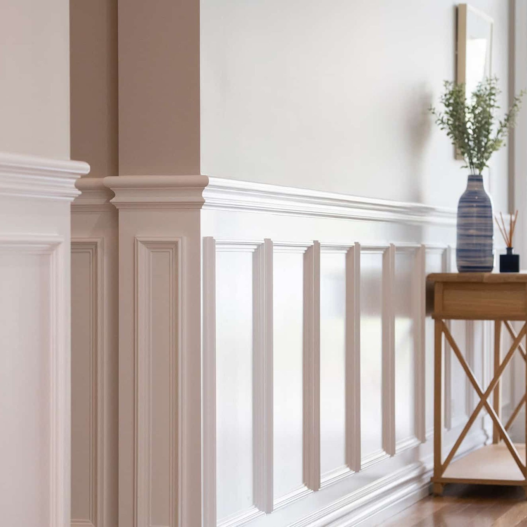 Intrim® CR204 Chair Rail gallery detail image