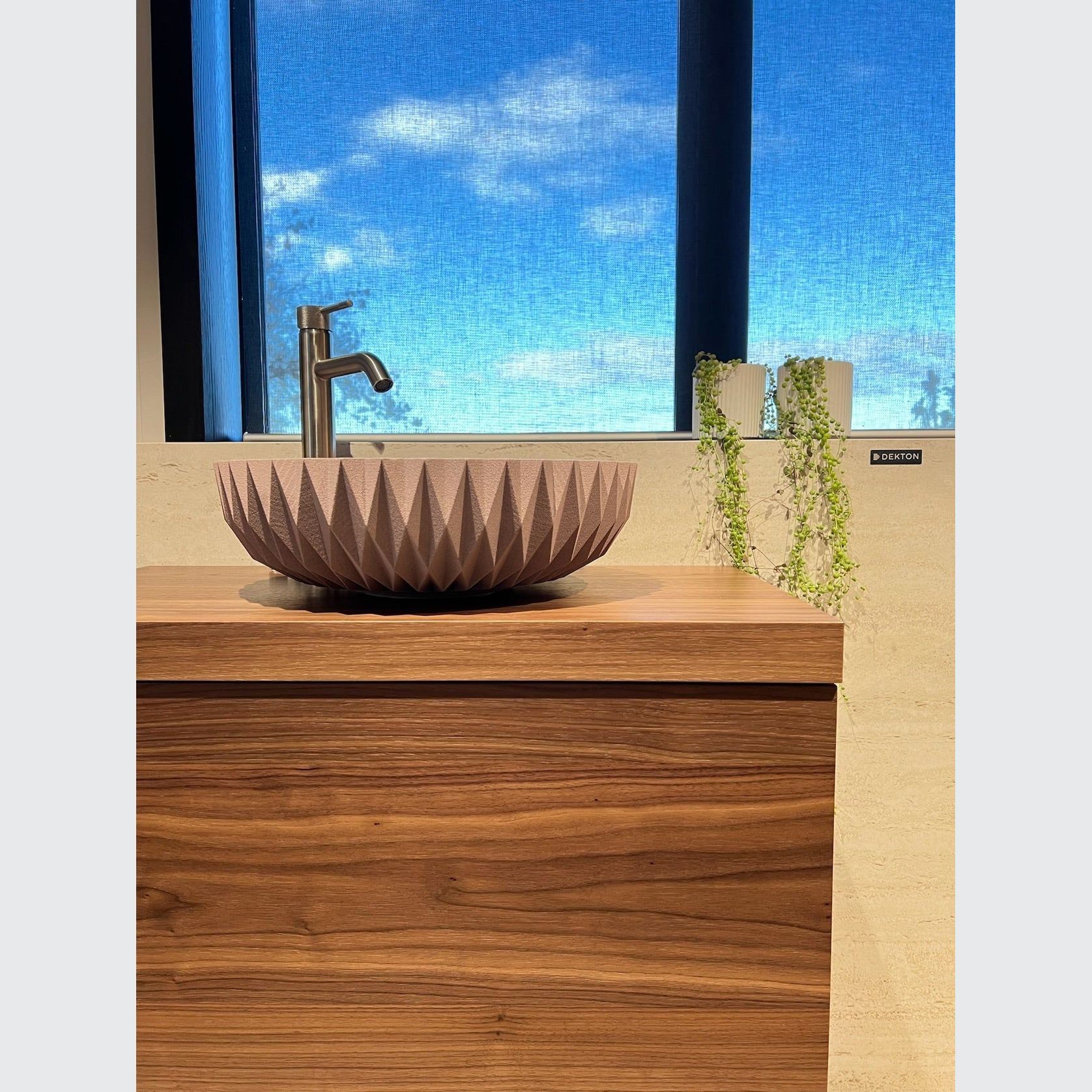 Aqvato Vesta Bred Bathroom Basin gallery detail image