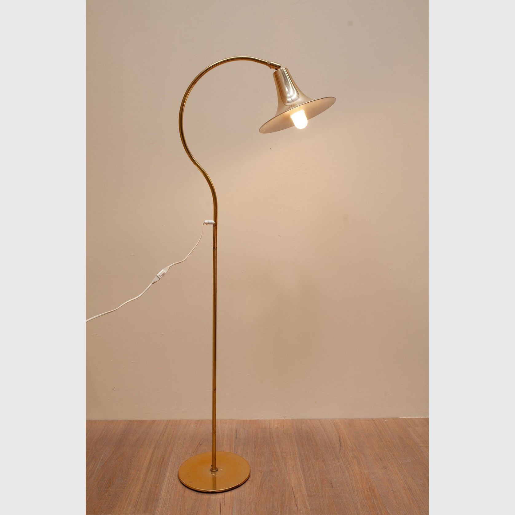 Brass C' curve Floor Lamp gallery detail image