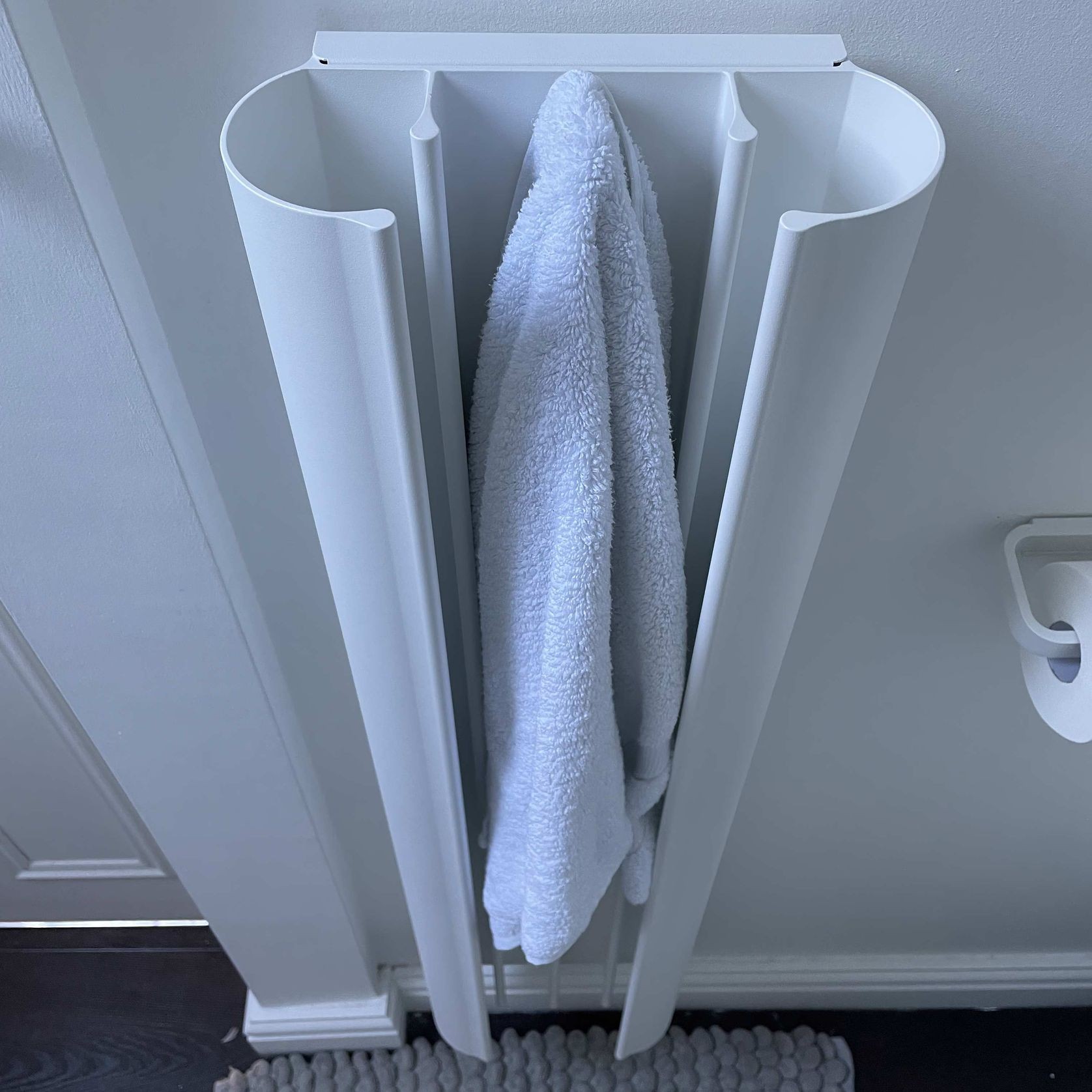 Loop Towel Warmer | White gallery detail image