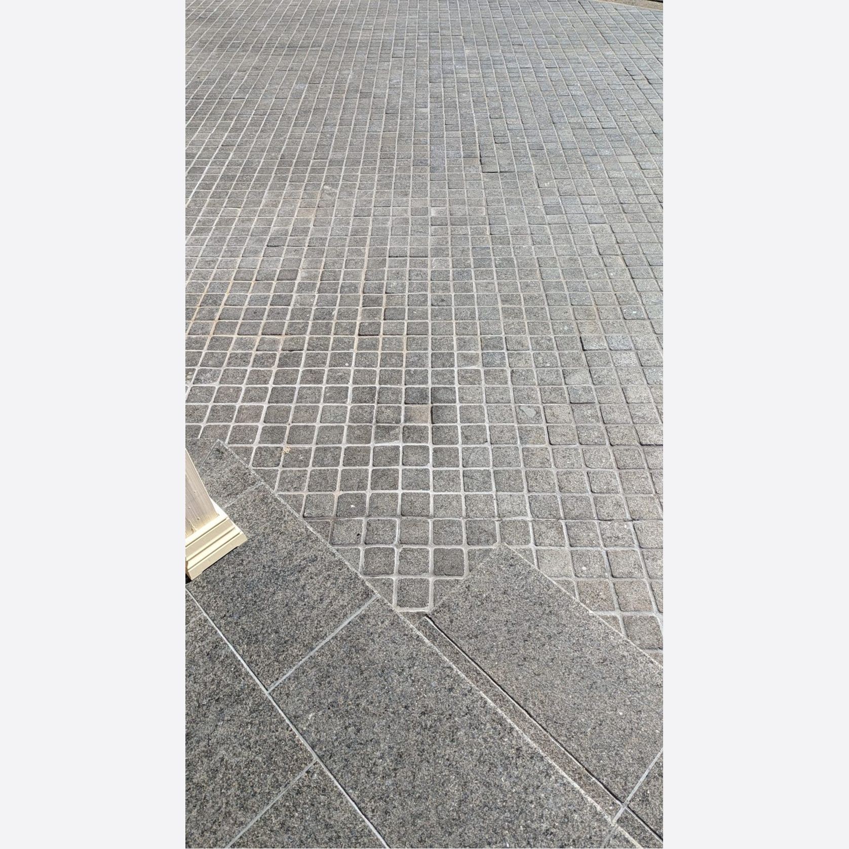 Impala Black Tumbled Granite Cobblestones gallery detail image