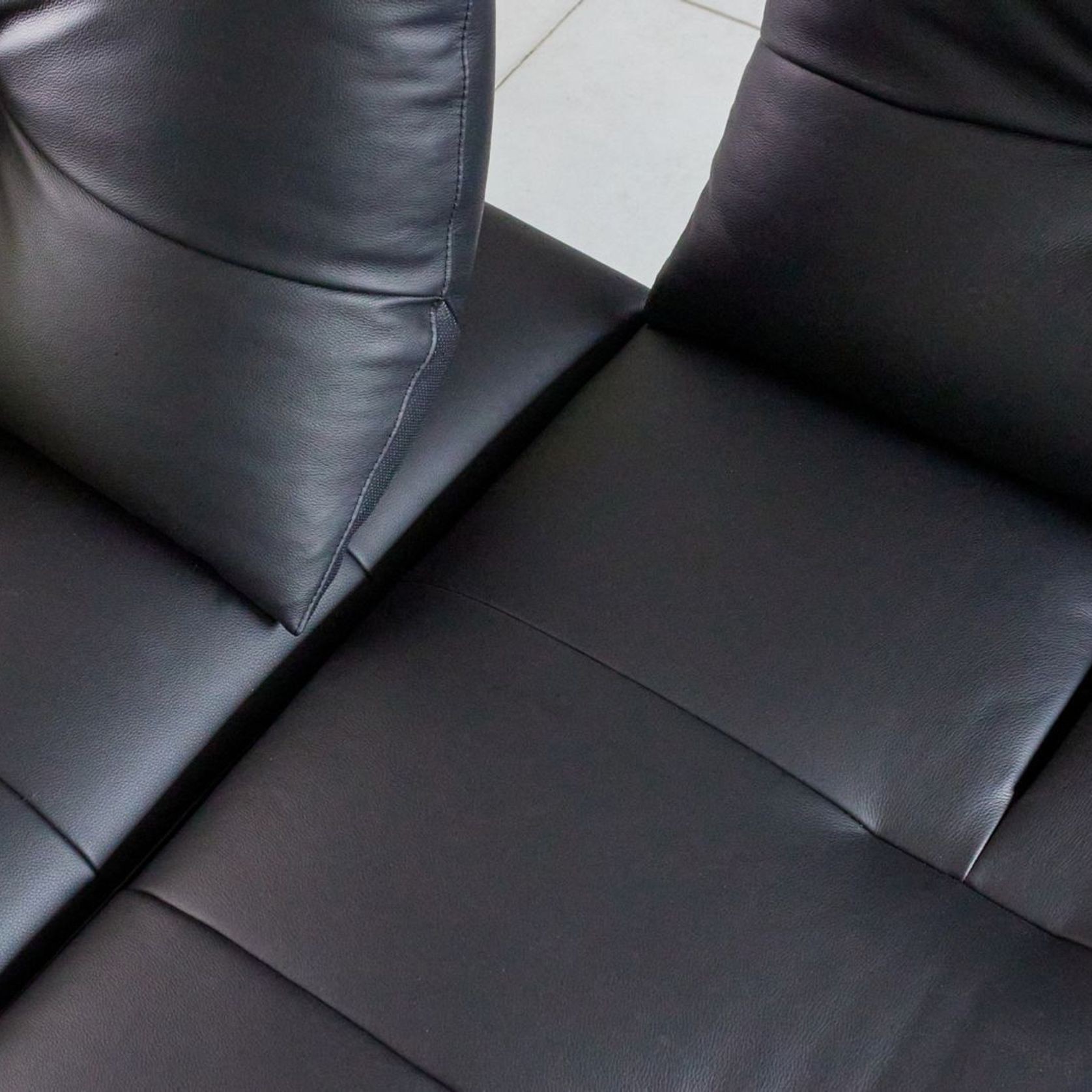 Itineraire Cuir Sofa gallery detail image