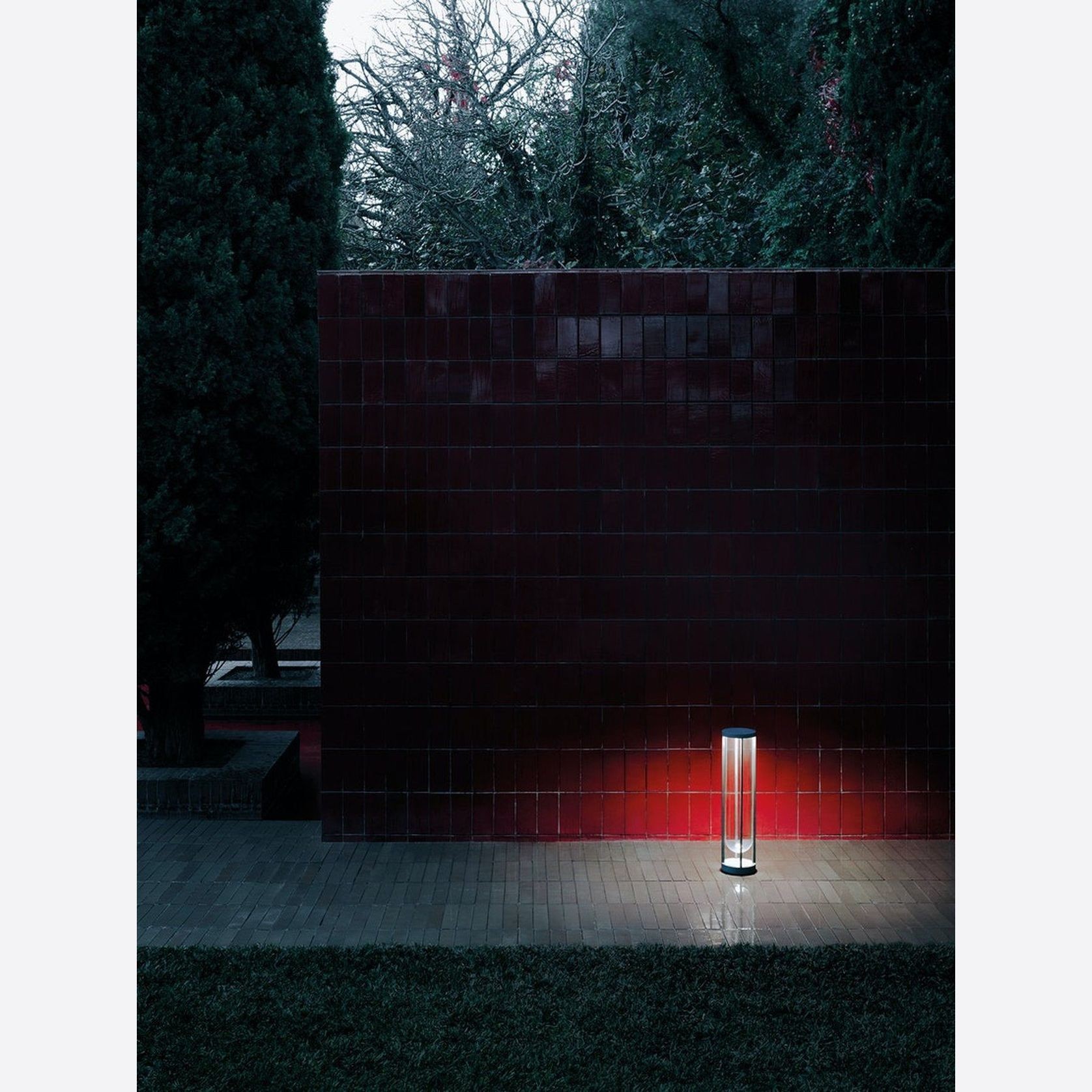 In Vitro Bollard gallery detail image