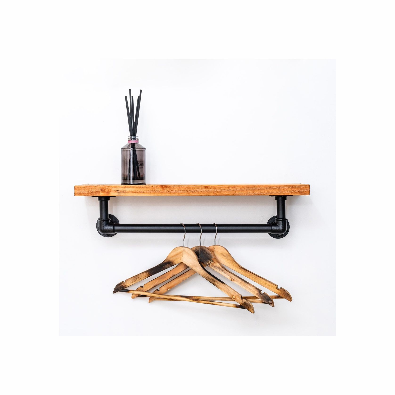 Towel Rail With Shelf gallery detail image