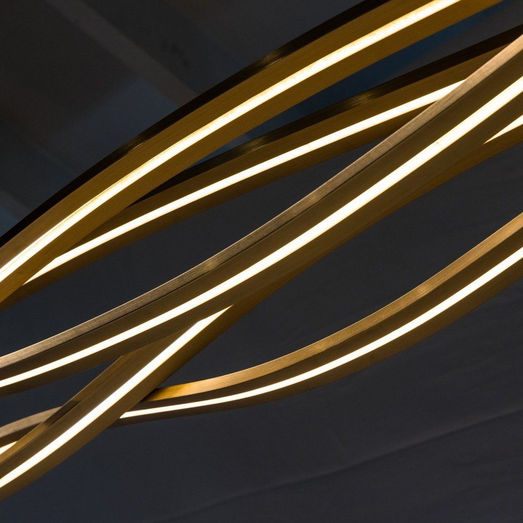 Crest Light gallery detail image