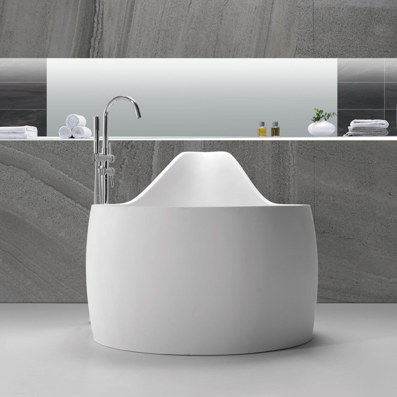 Hugi Japanese Inspired Soak Tub - 1300mm - B070 gallery detail image