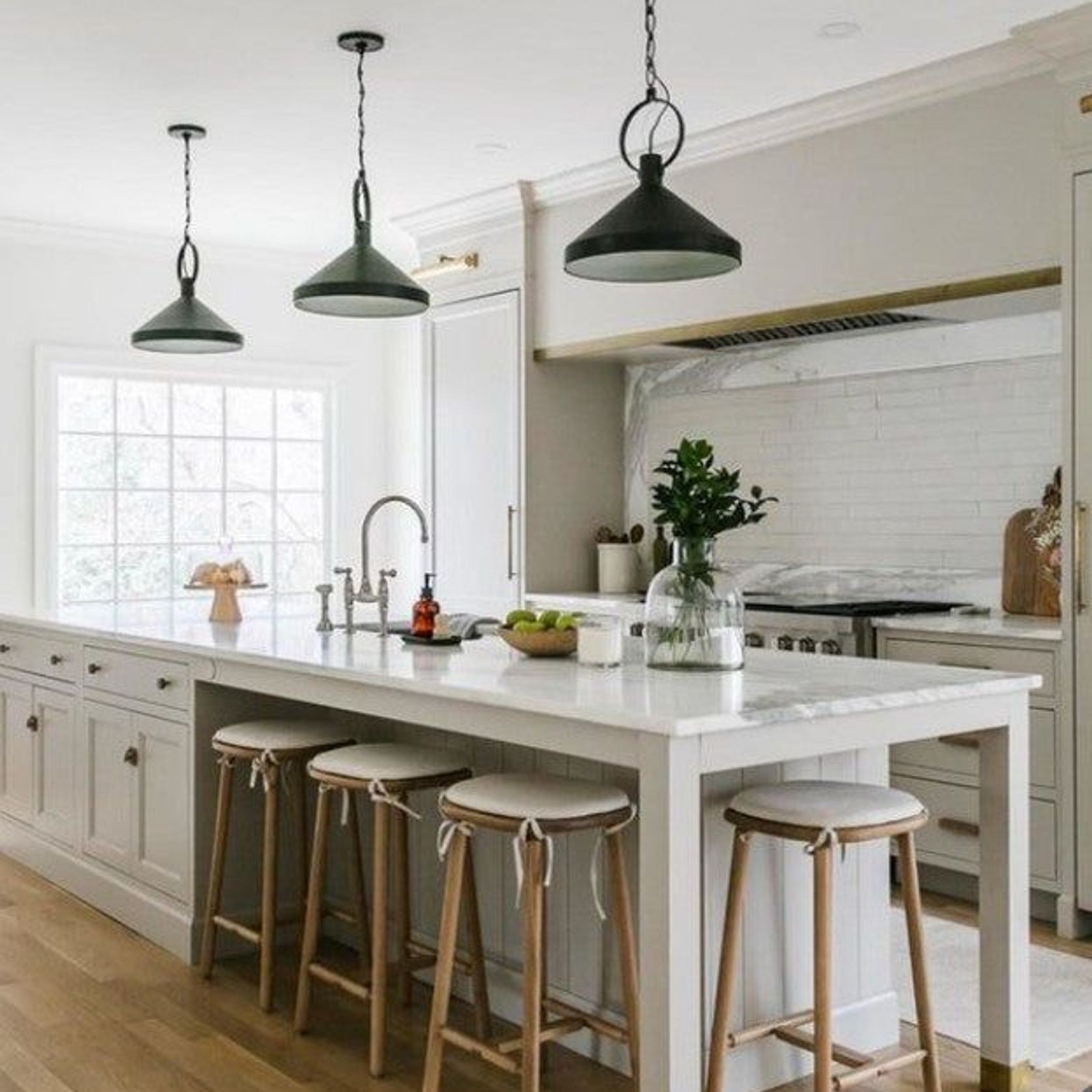 Visual Comfort Suzanne Kasler Limoges Large Pendant gallery detail image