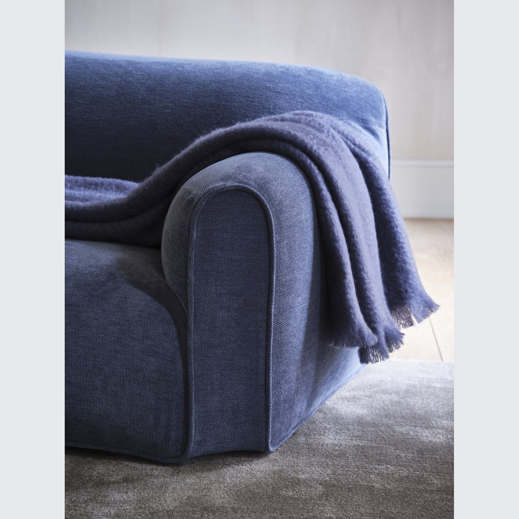 Broadway sofa gallery detail image