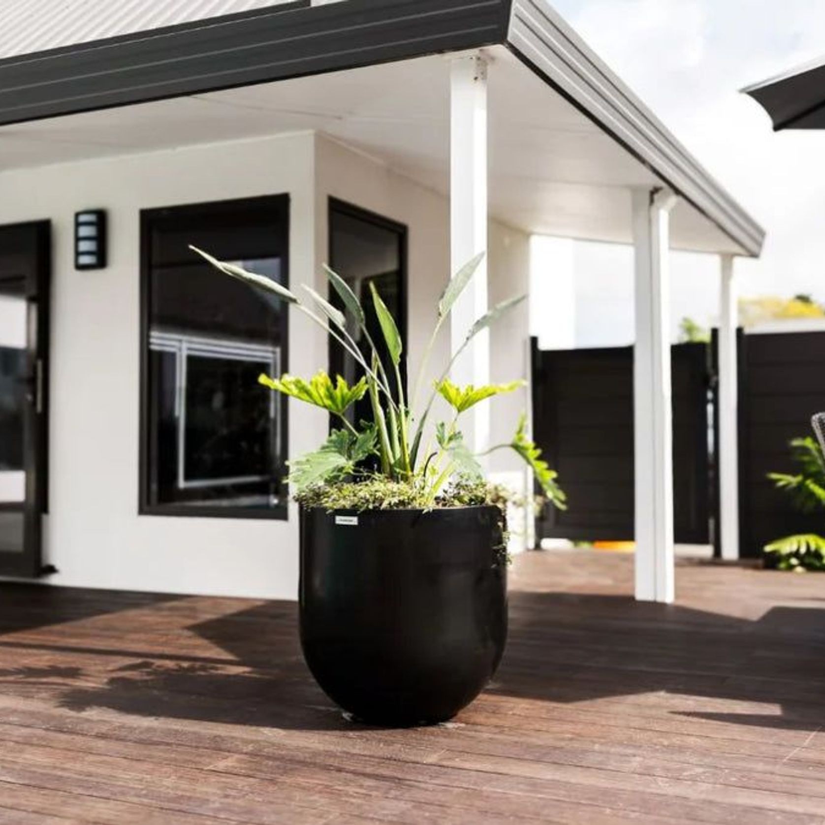 Lisbon 600 Planter gallery detail image