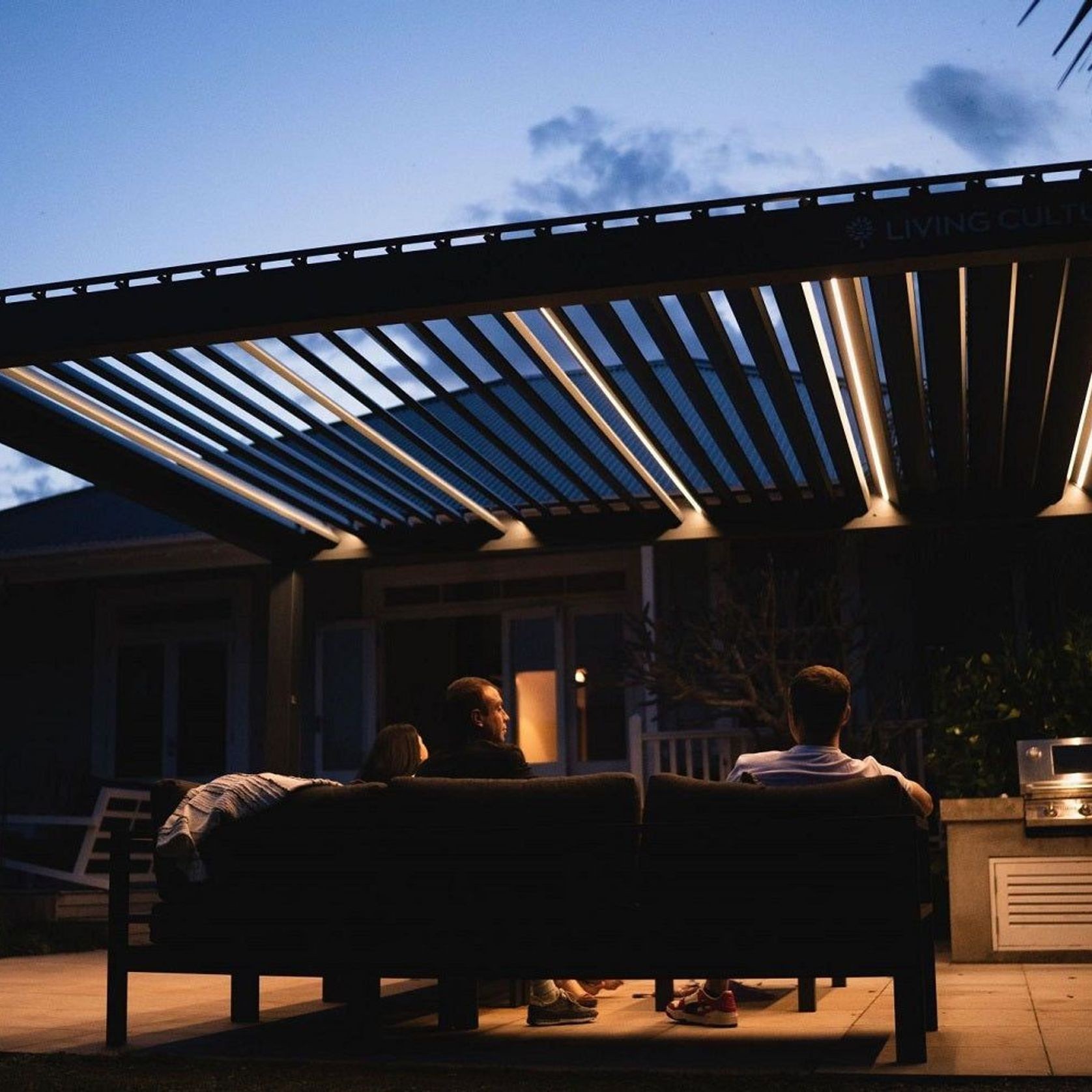 Baltic Motorised Freestanding  Louvre Roof / Pergola gallery detail image