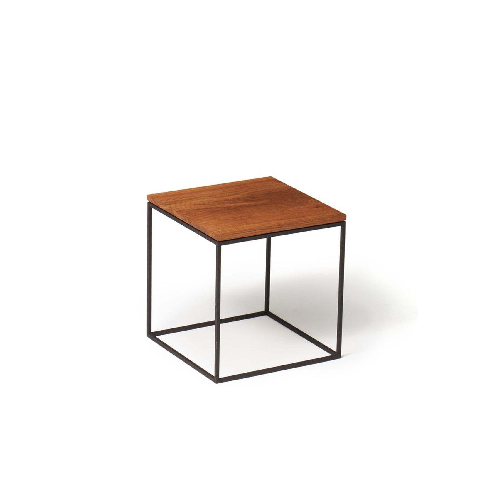 Log side table by Linteloo | ECC gallery detail image