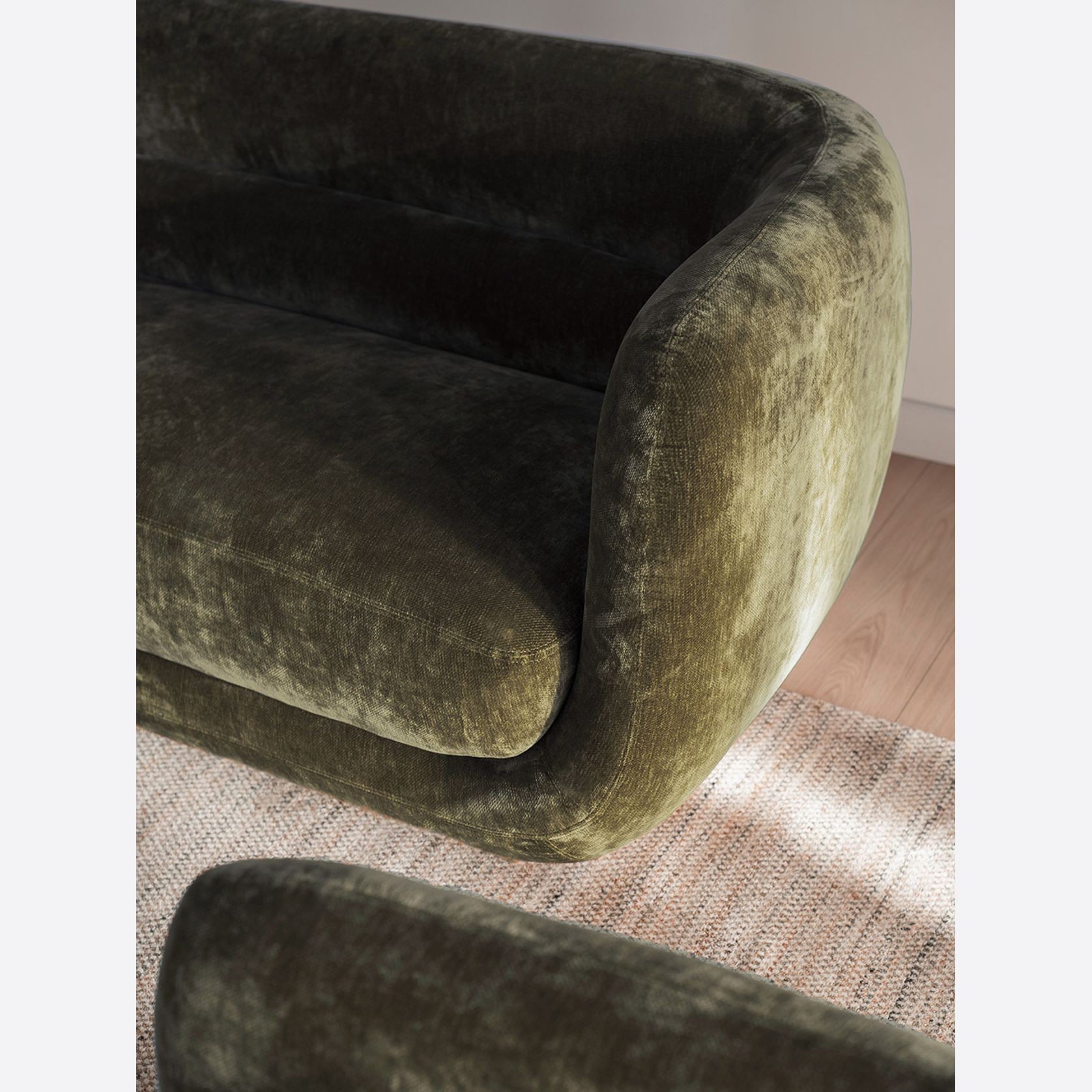 Luca Sofa | Khaki gallery detail image
