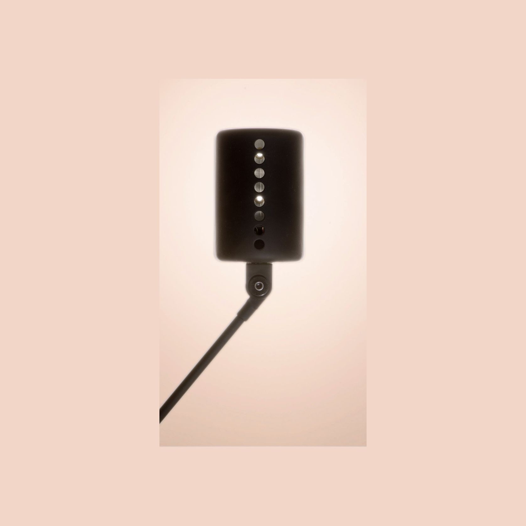 Daphine gallery detail image