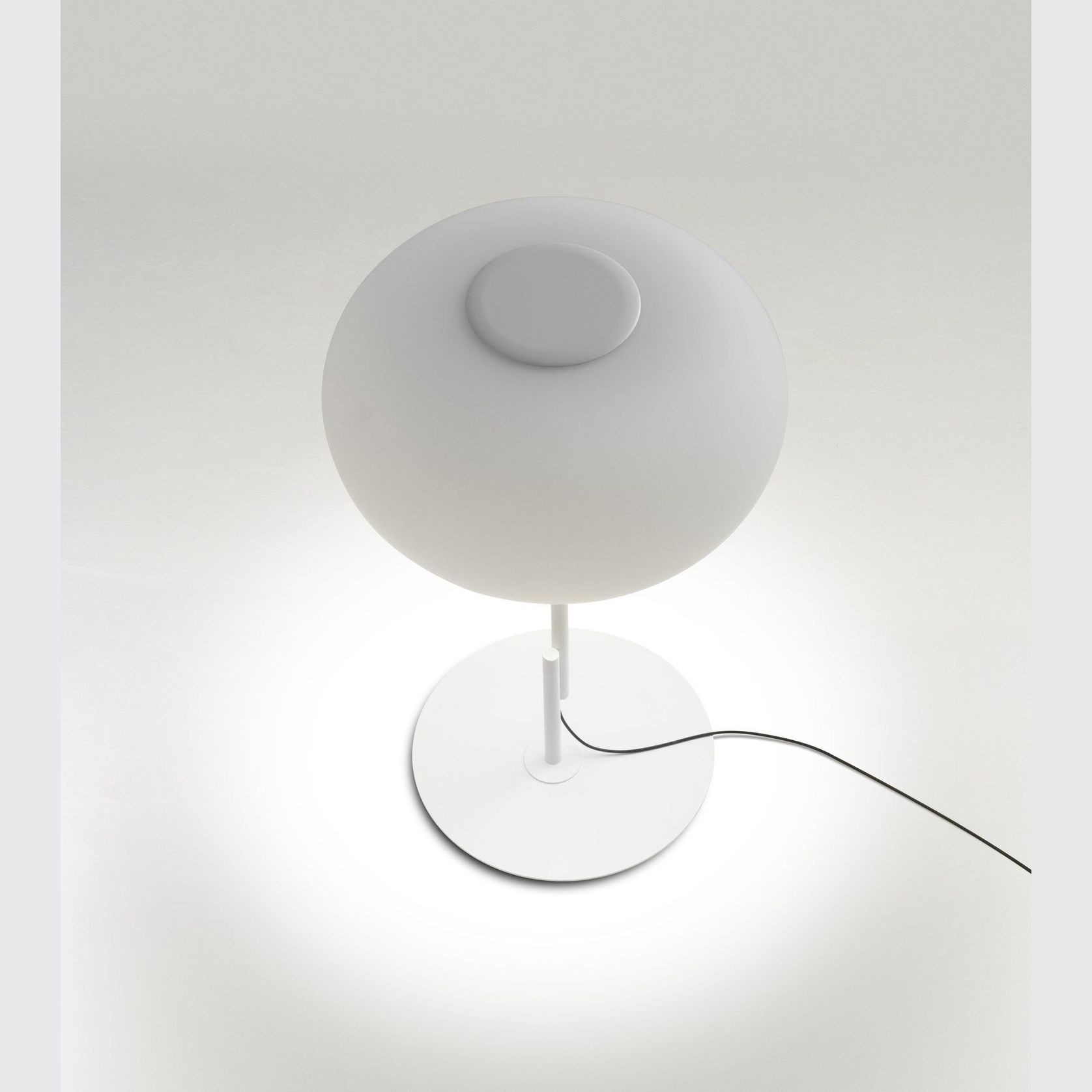 Vetra Table Lamp gallery detail image